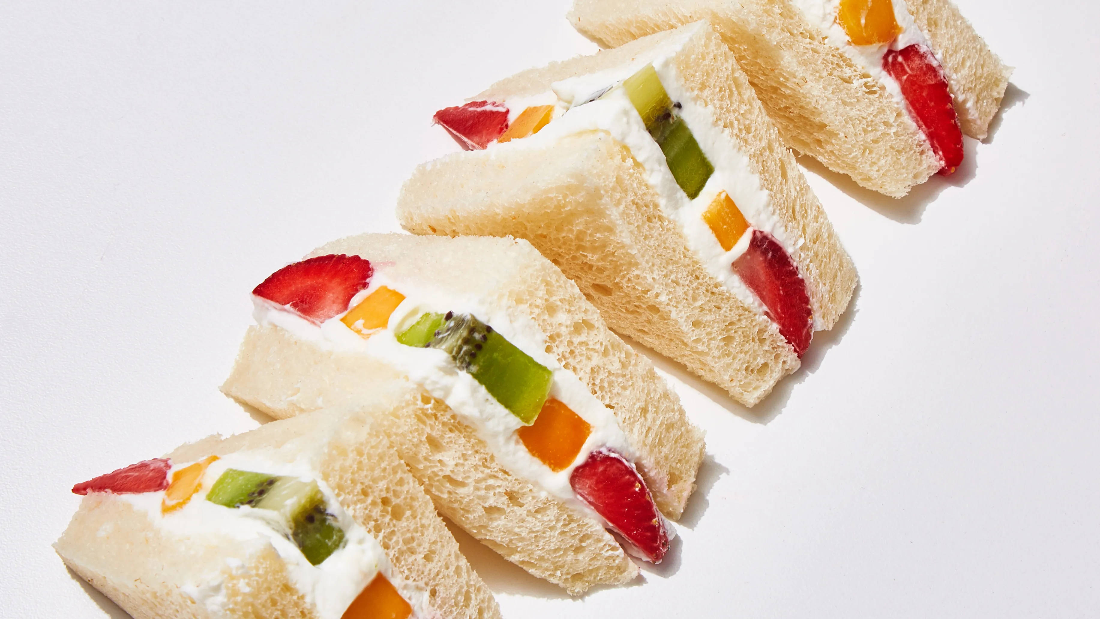 fruit sandwiches, white bread, cream cheese, 2K Desktop Wallpaper
