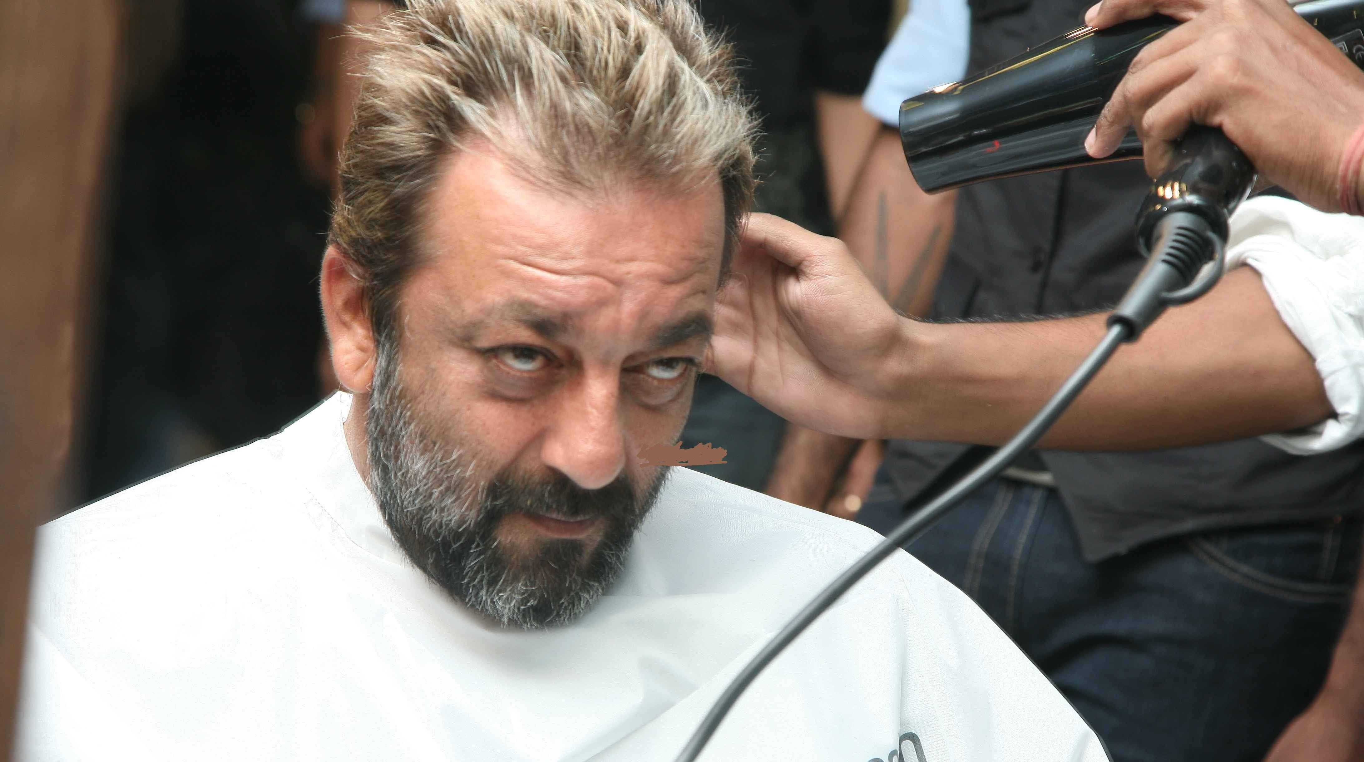 Sanjay Dutt, barber's chair, hairdryer, 4K Desktop Wallpaper