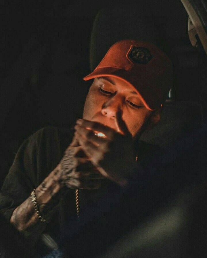 Santa Fe Klan, red cap, cigarette, SD Phone Wallpaper