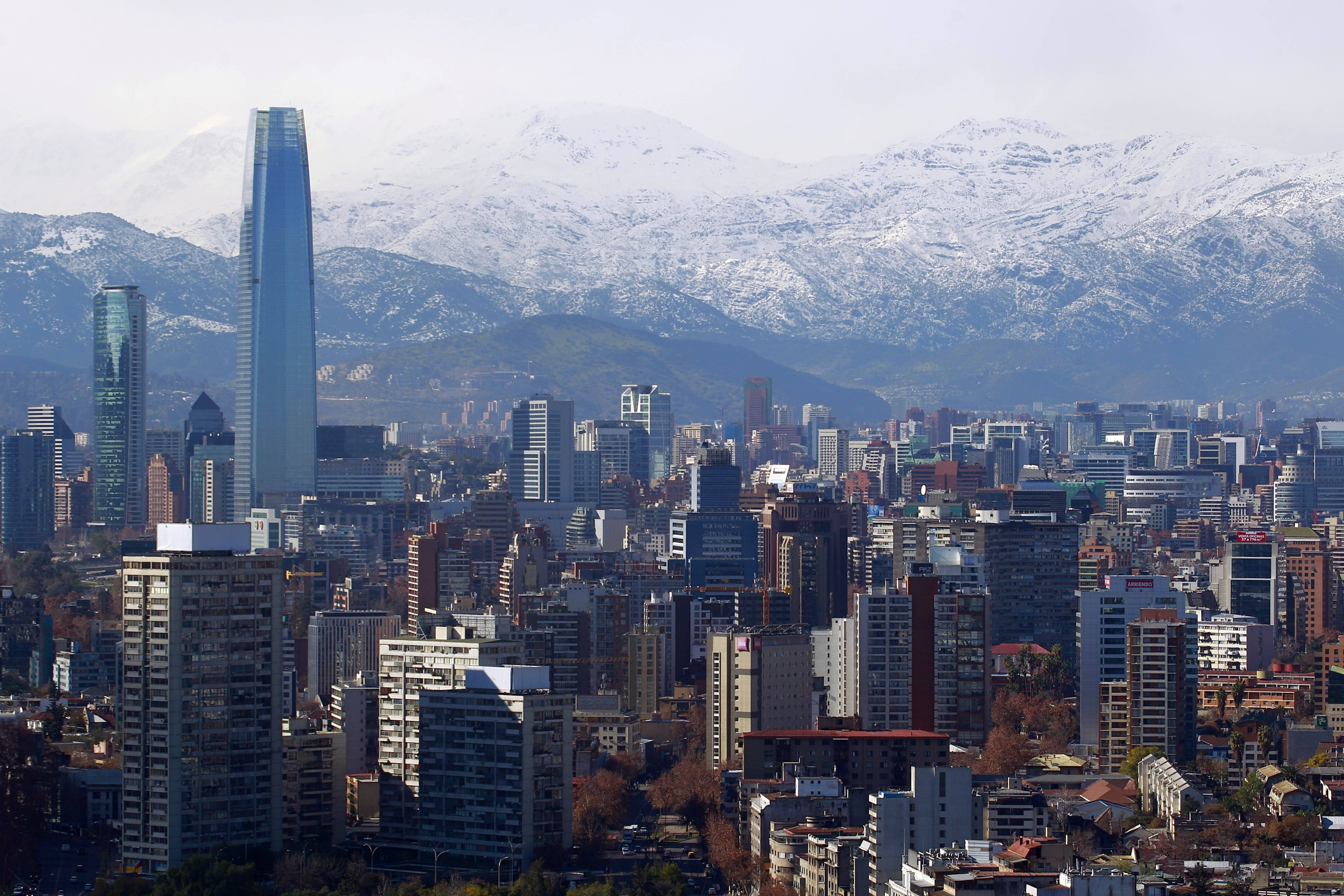 Santiago Chile, mountains, glass skyscrapers, 4K Desktop Wallpaper