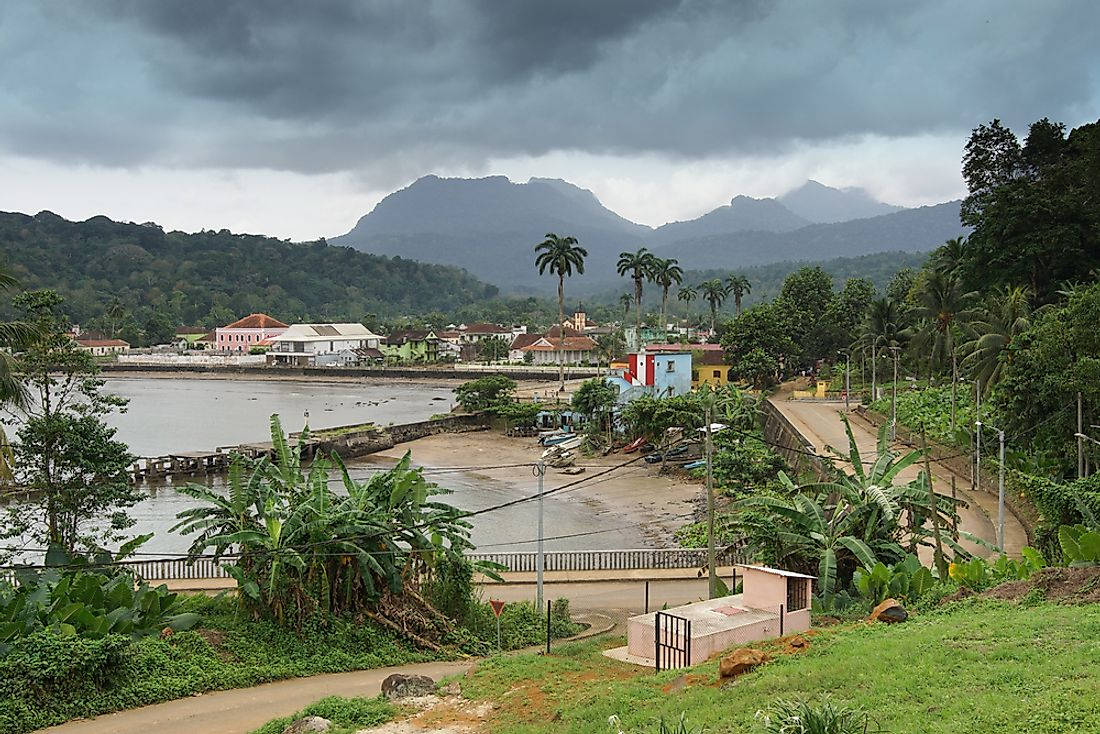 Sao Tome And Principe, coastal village, lush green hills, SD Desktop Wallpaper