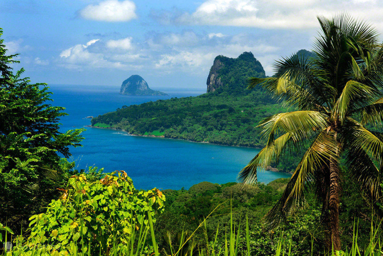 Sao Tome And Principe, tropical coastline, emerald jungle, HD Desktop Wallpaper