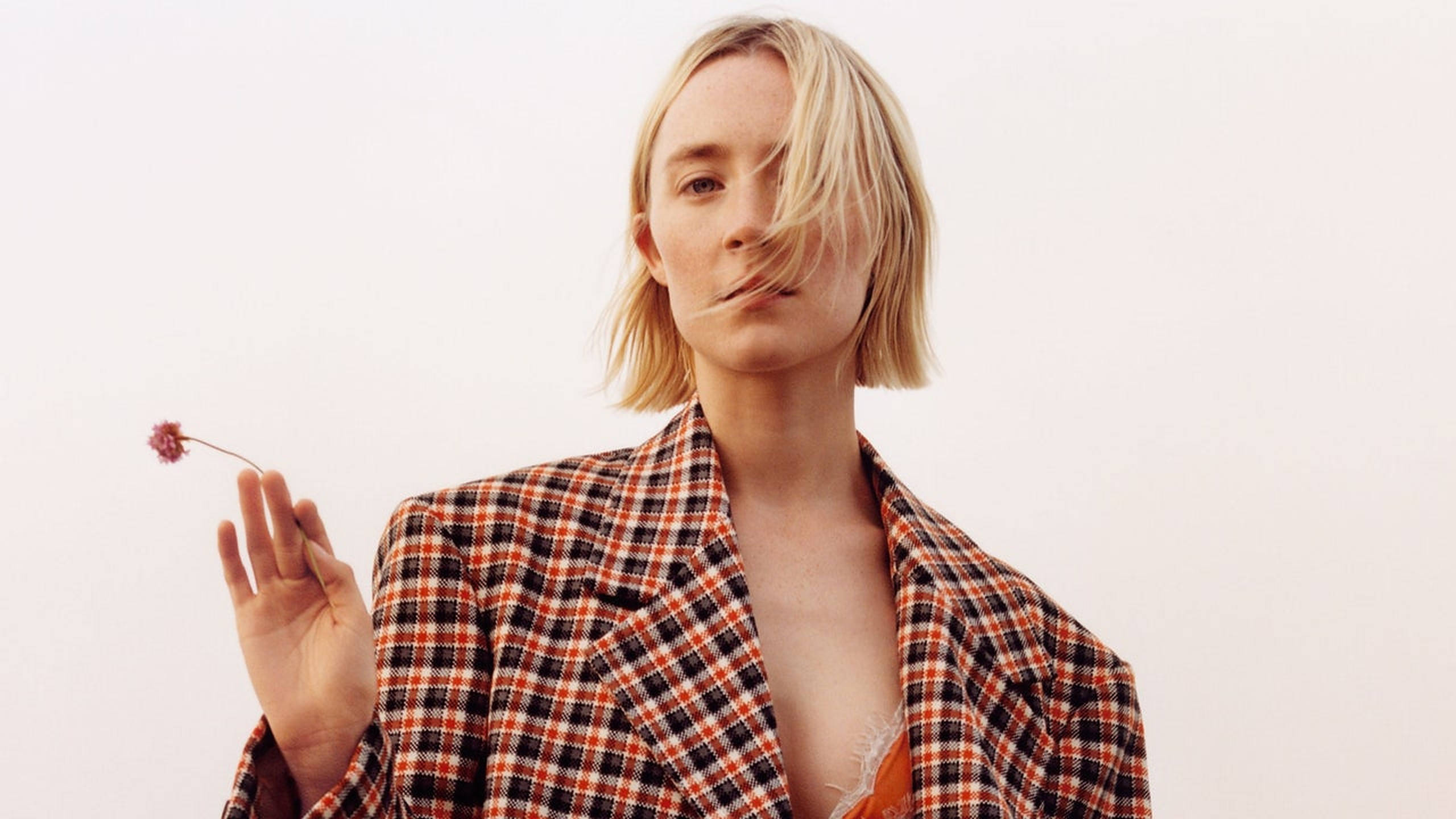 Saoirse Ronan, red and black plaid blazer, small pink flower, 2K Desktop Wallpaper
