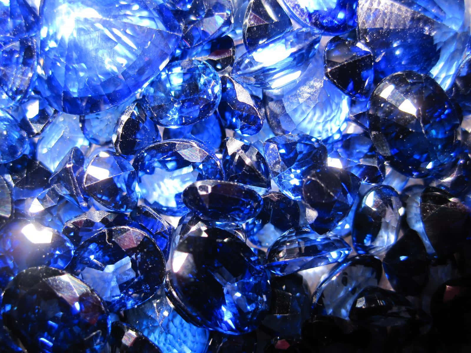 blue sapphire, faceted blue gemstones, bright light, HD Desktop Wallpaper