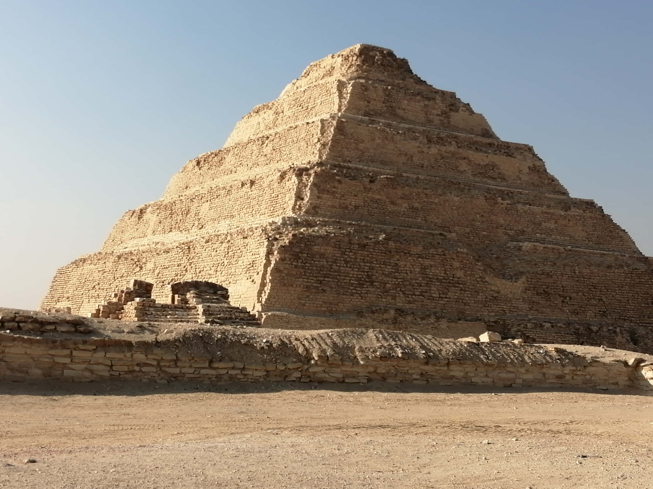 Saqqara Pyramid, desert sands, clear blue sky, Full HD Desktop Wallpaper