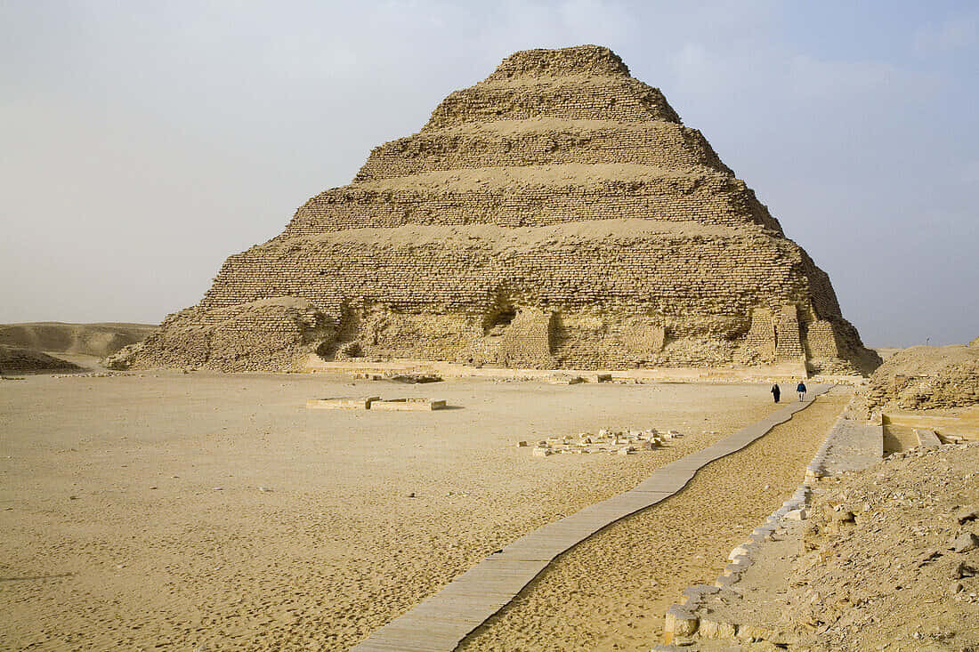Saqqara Pyramid, desert landscape, hazy sky, SD Desktop Wallpaper