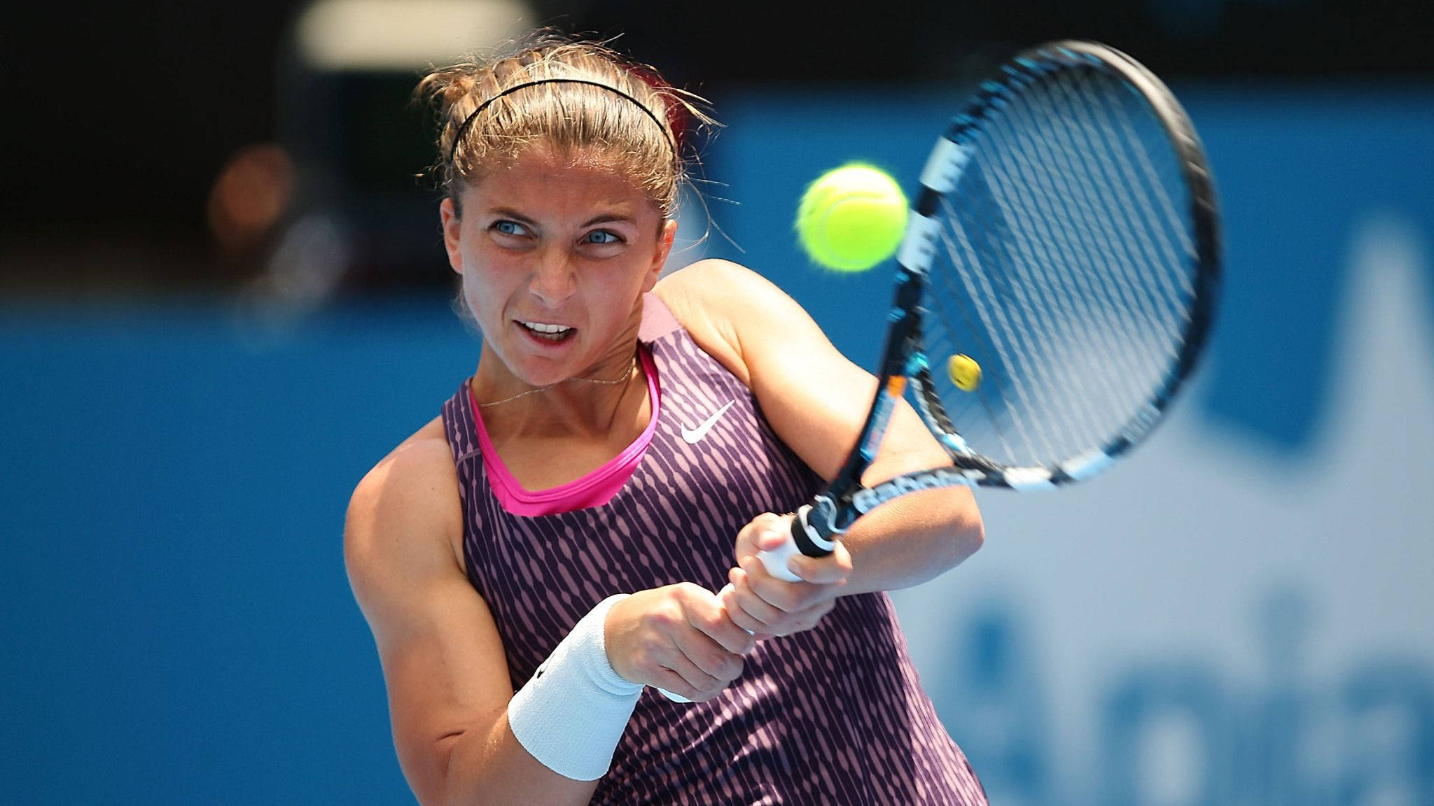 Sara Errani, purple and pink striped top, bright yellow tennis ball, Full HD Desktop Wallpaper