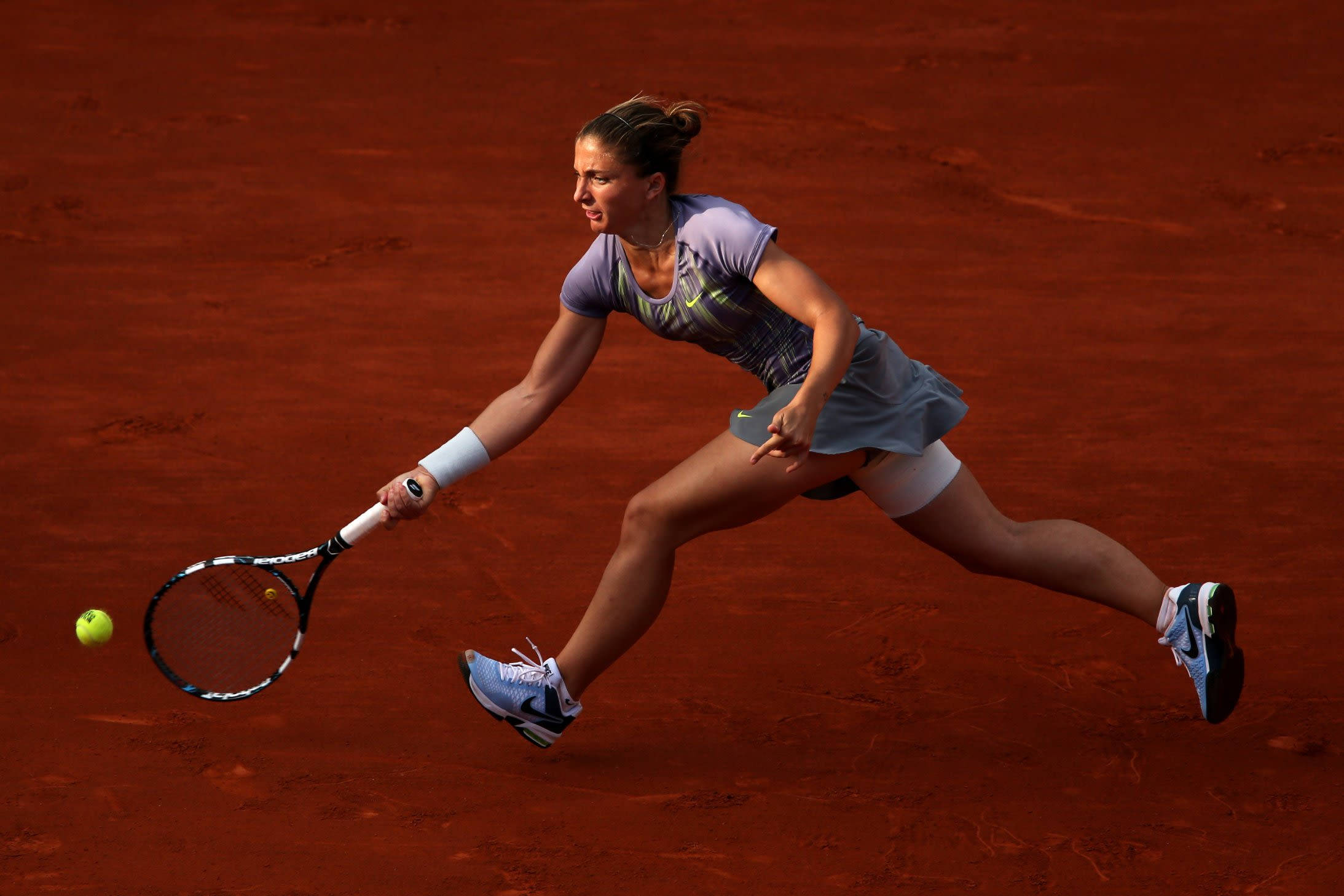 Sara Errani, red clay court, bright yellow ball, Full HD Desktop Wallpaper
