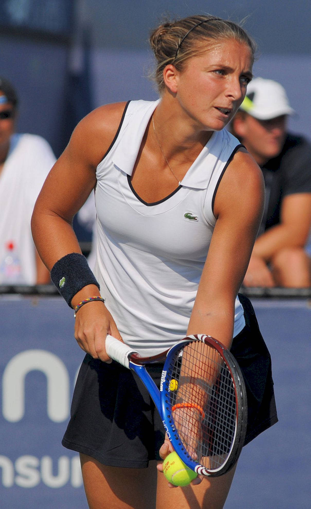 Sara Errani, tennis player, racket, Full HD Phone Wallpaper