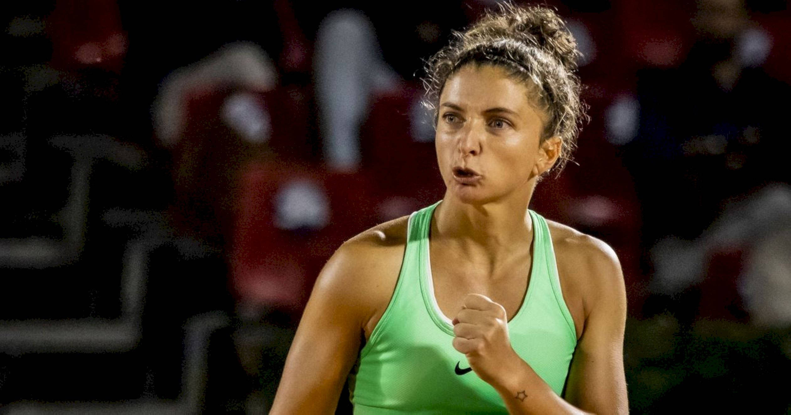 Sara Errani, bright green top, clenched fist, Full HD Desktop Wallpaper