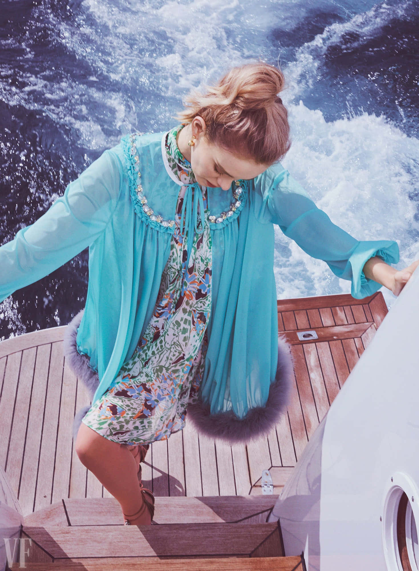 Sara Paxton, turquoise sheer jacket, floral dress, Full HD Phone Wallpaper