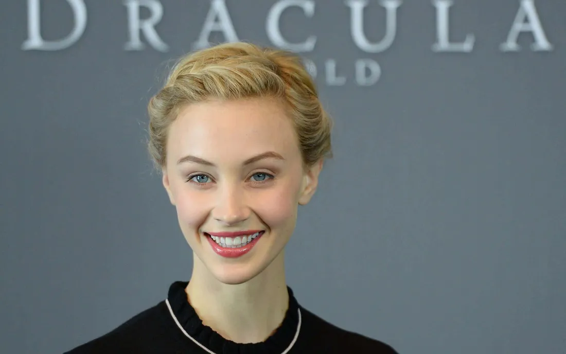 Sarah Gadon