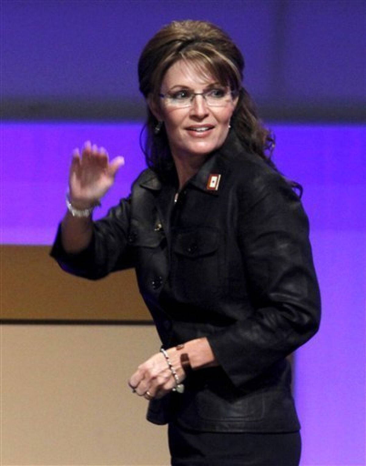 Sarah Palin, black leather jacket, stage, HD Phone Wallpaper