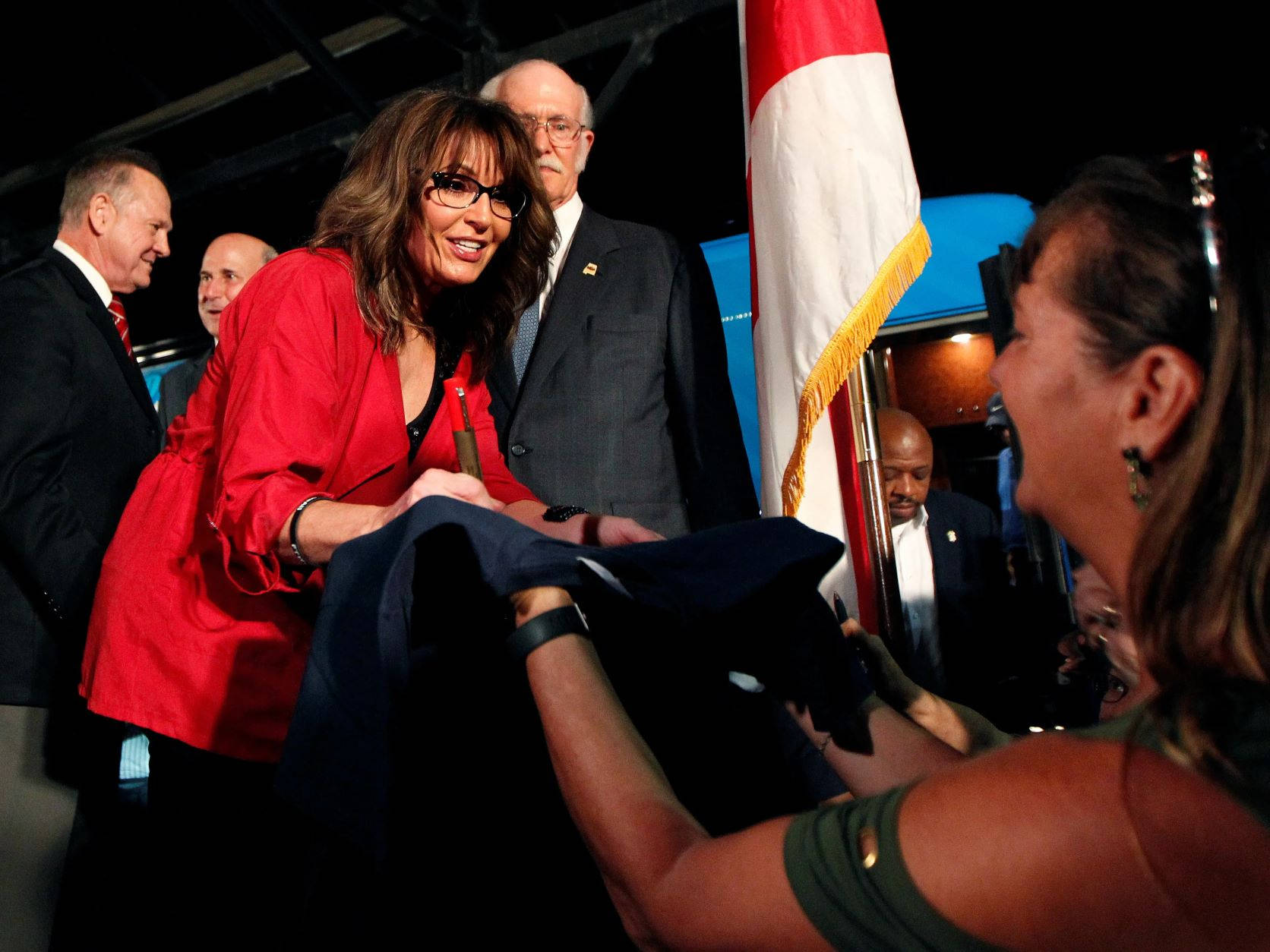 Sarah Palin, red jacket, navy blue item, HD Desktop Wallpaper