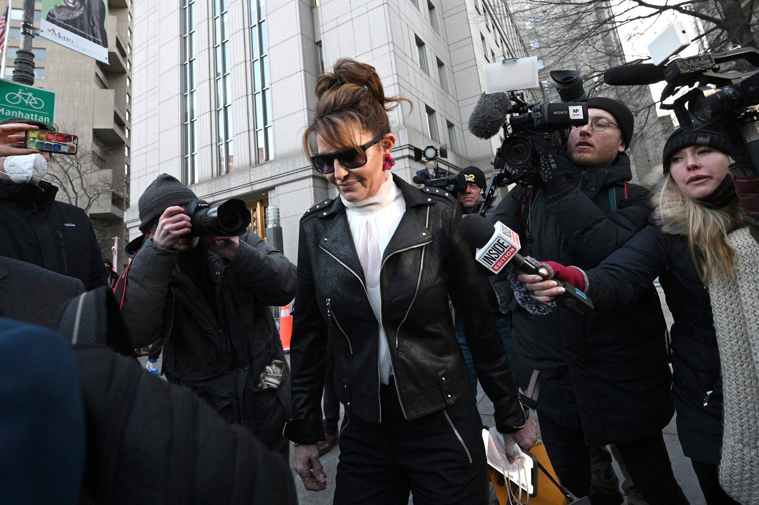 Sarah Palin, black leather jacket, sunglasses, 2K Desktop Wallpaper