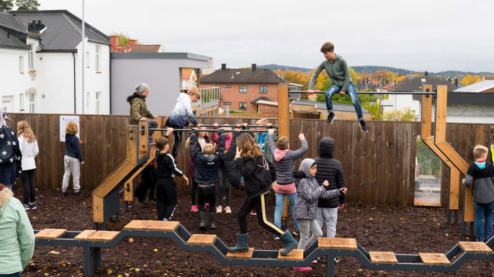 Sarpsborg, modern wooden playground structure, overcast sky, SD Desktop Wallpaper
