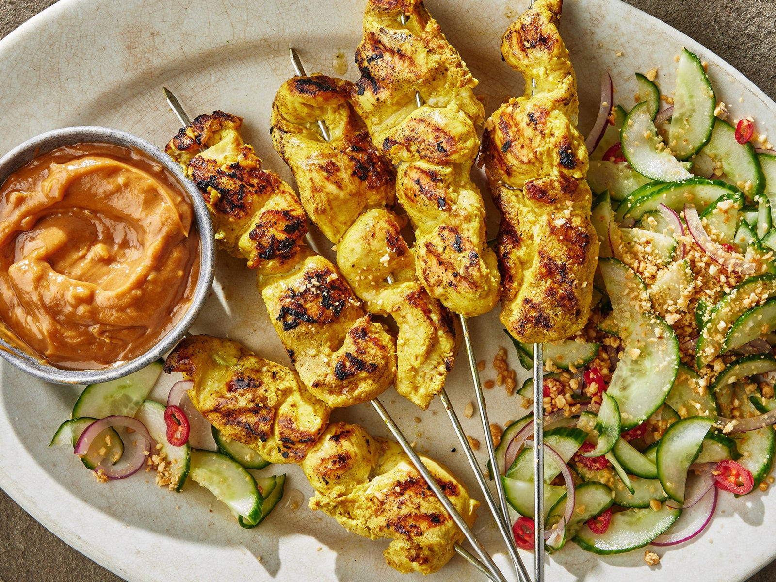 chicken satay, peanut sauce, cucumber onion salad, HD Desktop Wallpaper