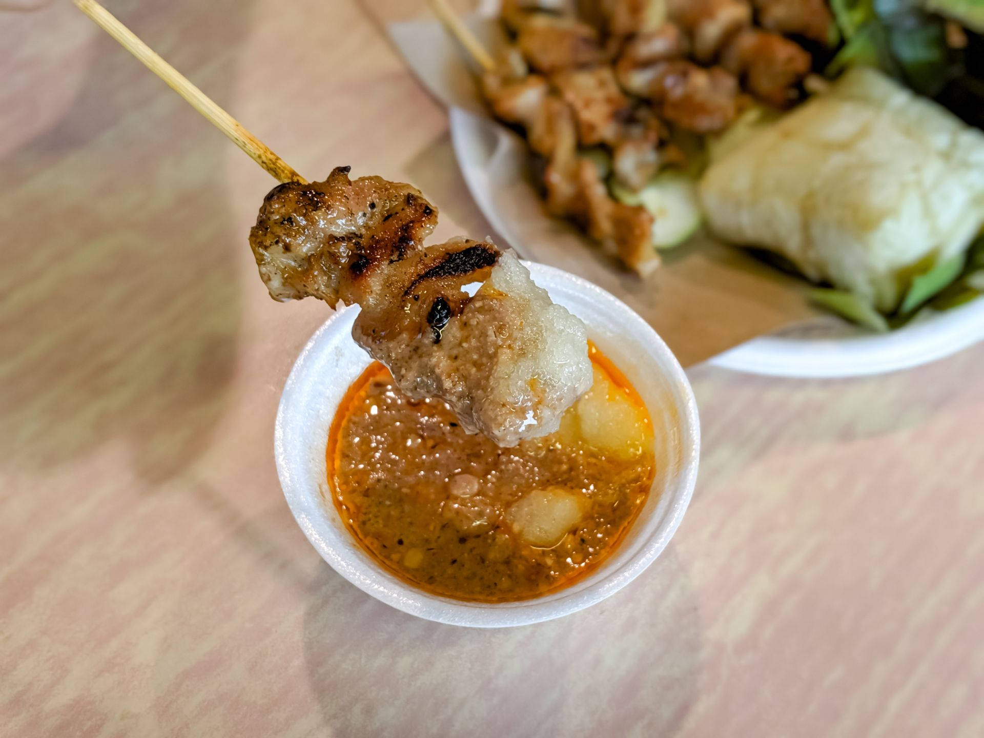 chicken satay, spicy orange sauce, grilled meat skewers, Full HD Desktop Wallpaper