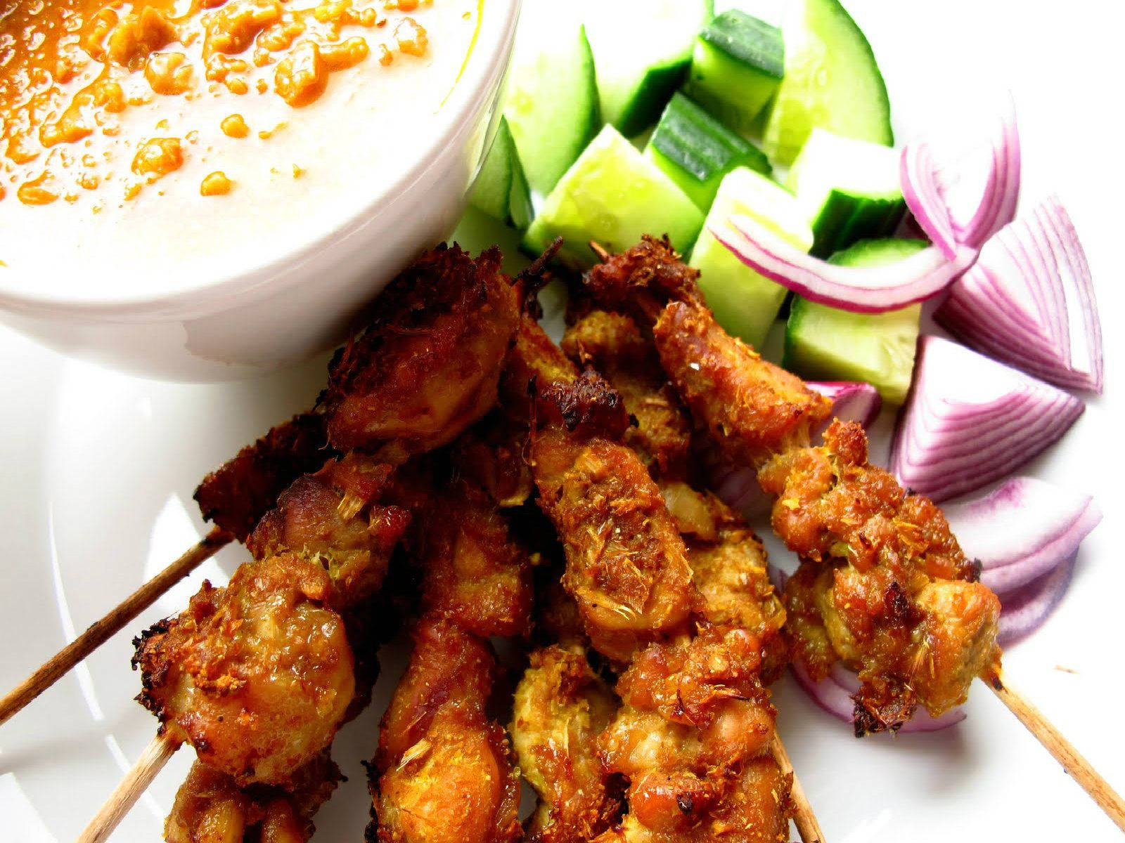 chicken satay, peanut sauce, cucumber slices, HD Desktop Wallpaper