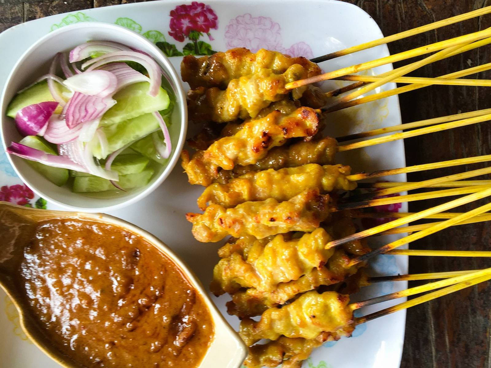 chicken satay, cucumber salad, peanut sauce, HD Desktop Wallpaper