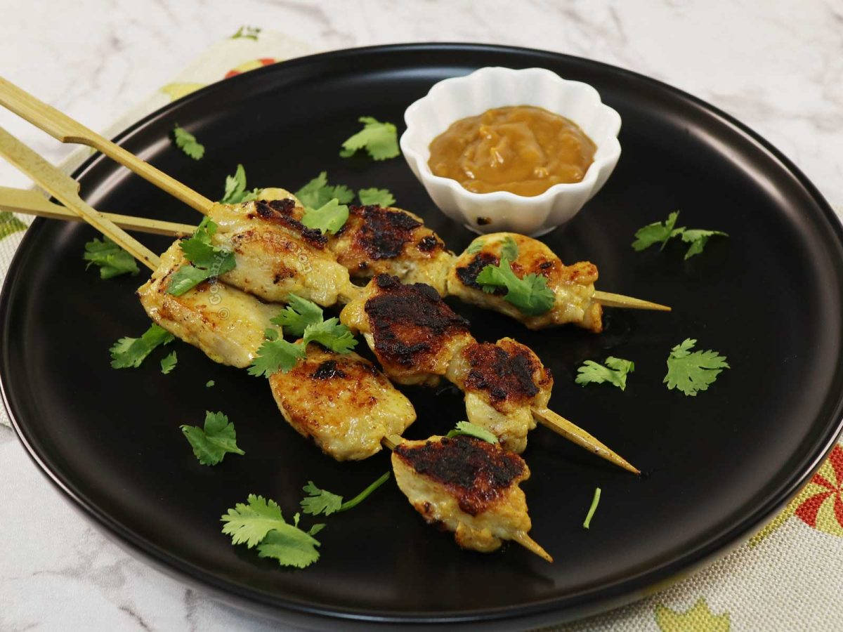 chicken satay, peanut sauce, coriander leaves, SD Desktop Wallpaper