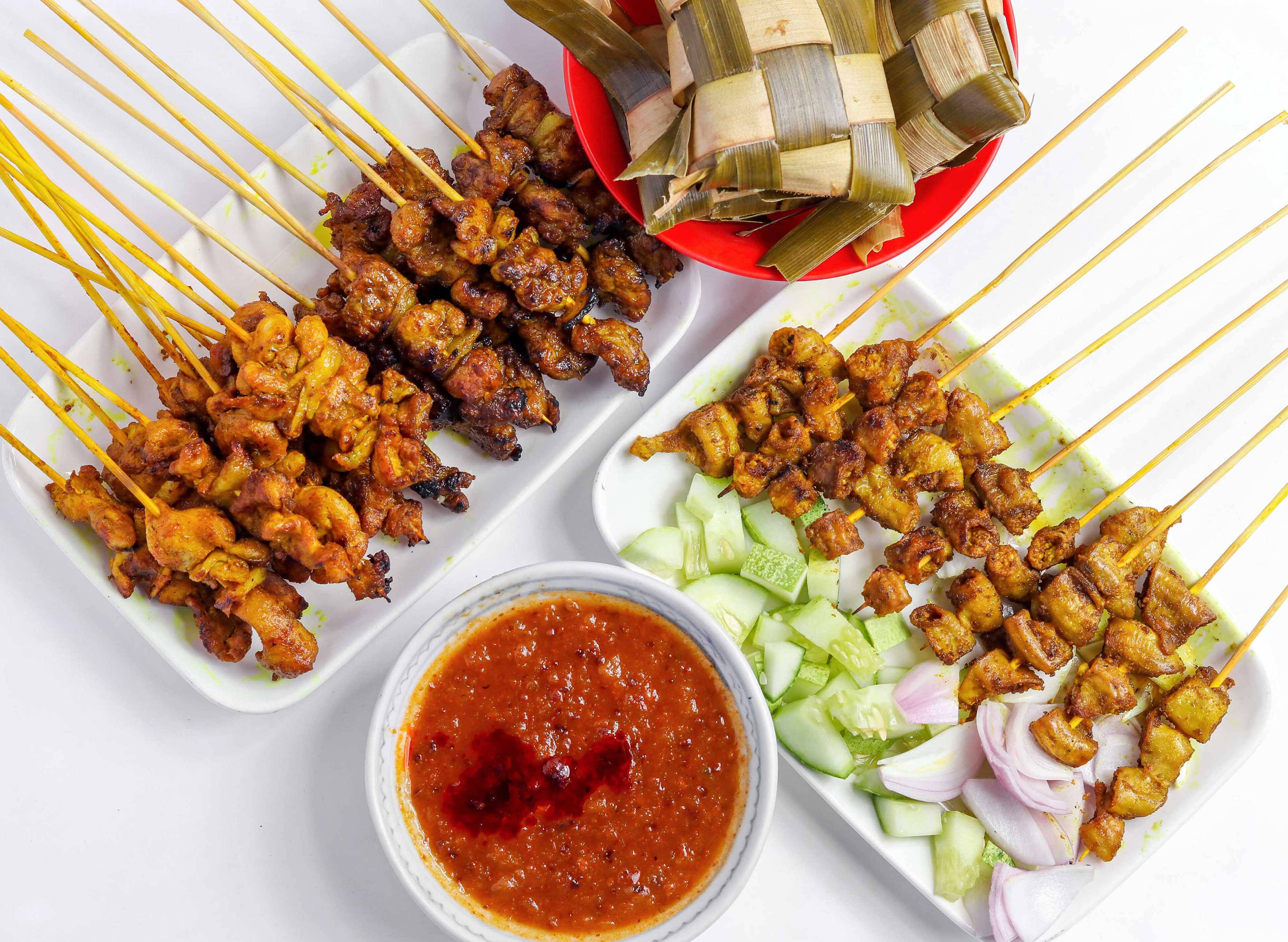 Pork Satay, Peanut Chili Sauce, Hanging Rice, 4K Desktop Wallpaper