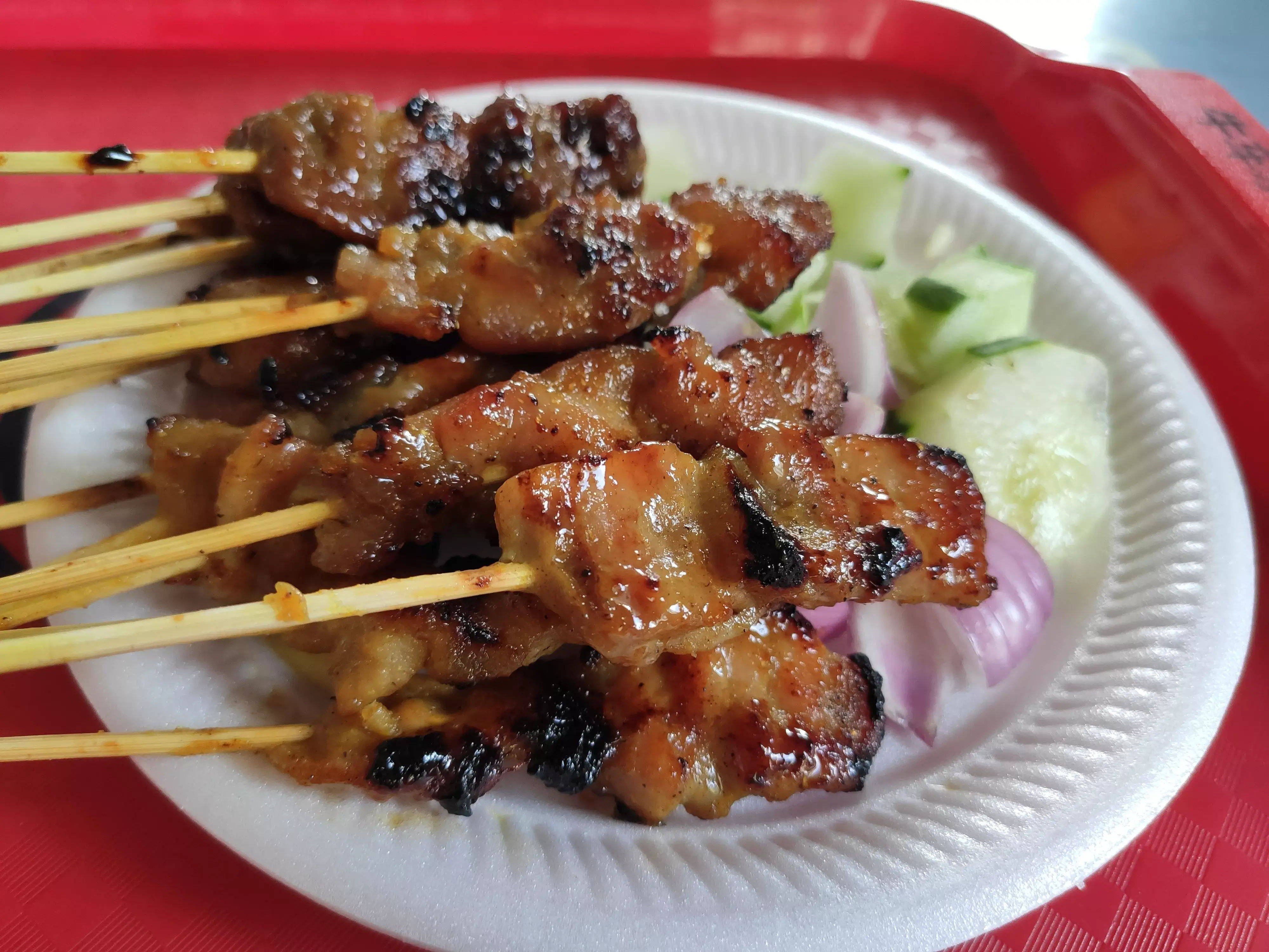 Satay, cucumber salad, grilled meat skewers, 4K Desktop Wallpaper
