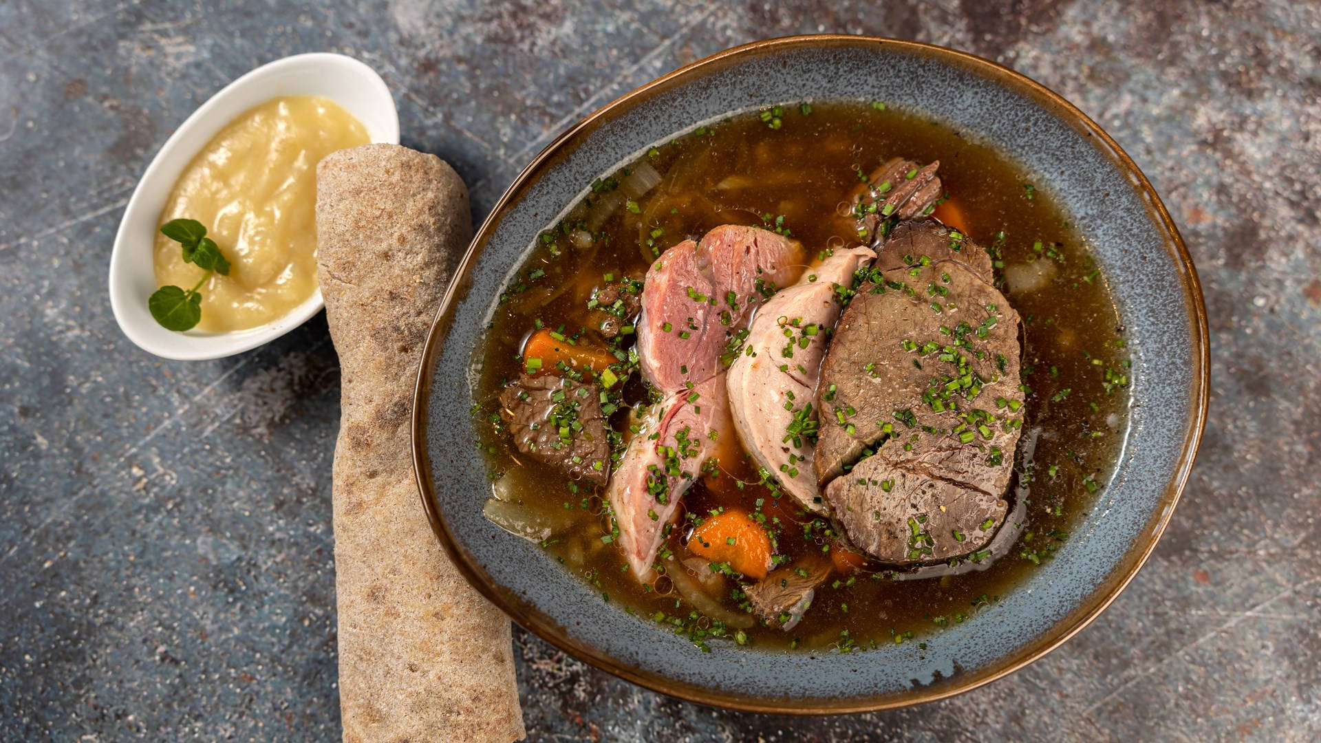 Sauerbraten, beef stew, carrots, Full HD Desktop Wallpaper