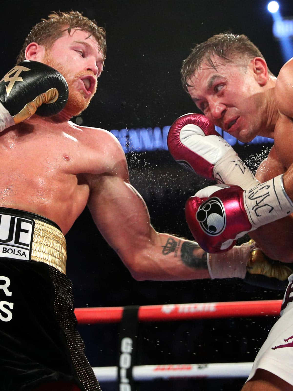 Saul Canelo Alvarez, powerful uppercut, ring, HD Phone Wallpaper
