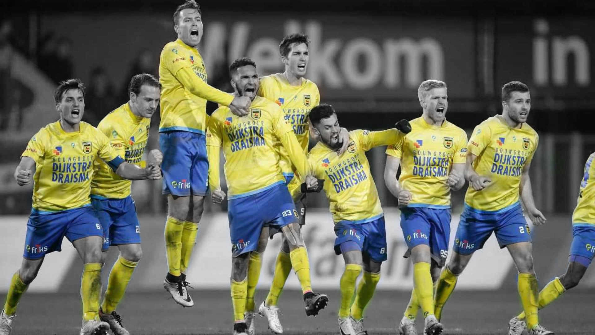 S C Cambuur, yellow jerseys, blue shorts, Full HD Desktop Wallpaper