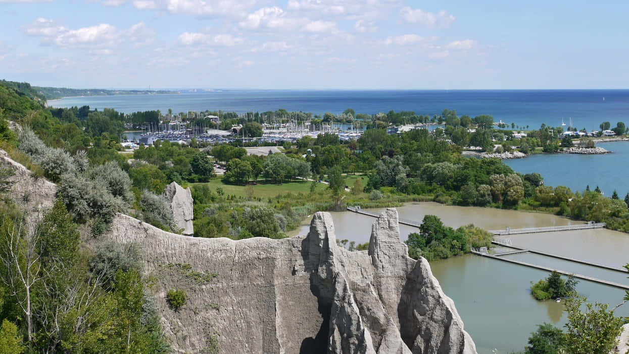 Scarborough Bluffs, marina, turquoise lake, SD Desktop Wallpaper