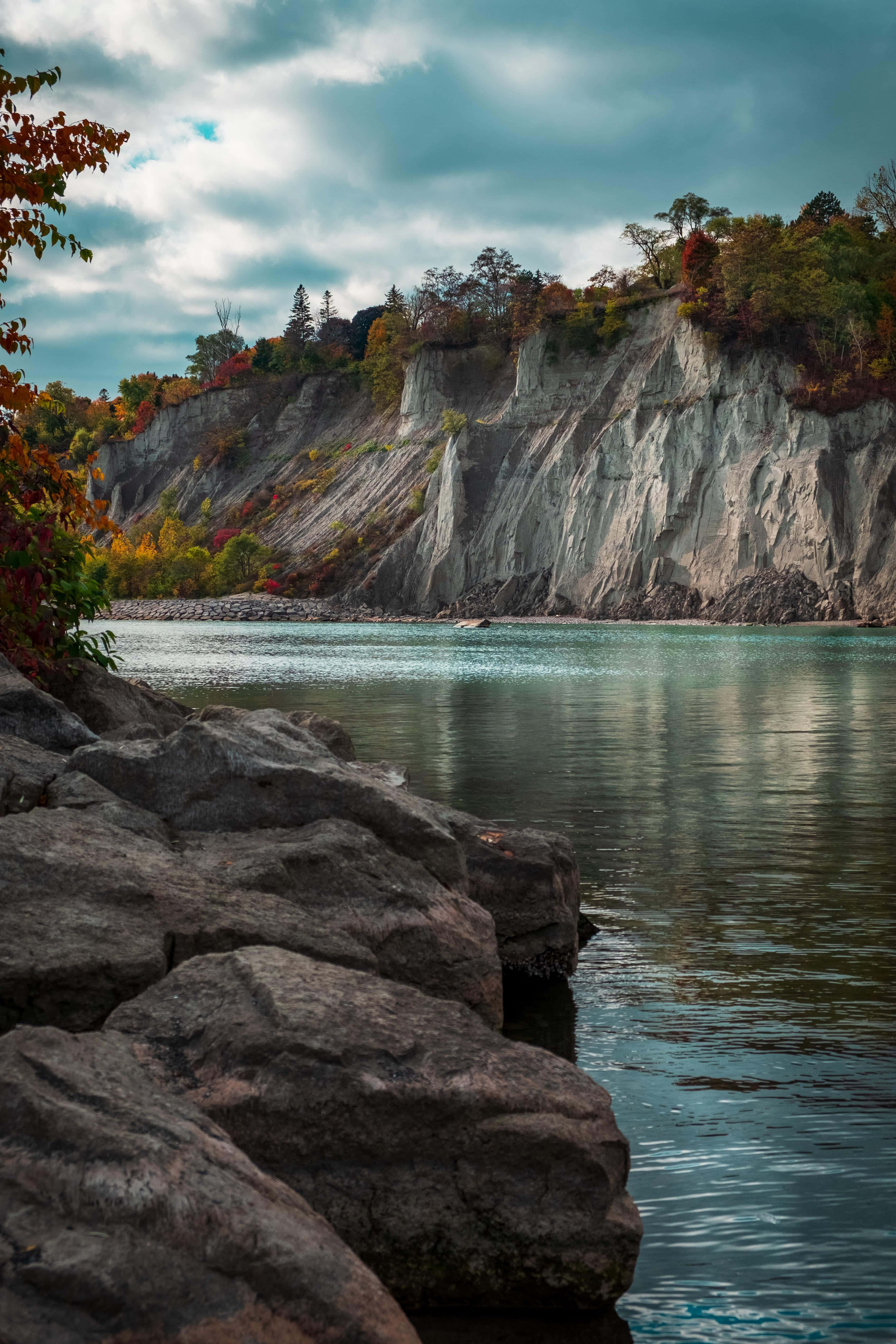 Scarborough Bluffs, autumn, lakeside, 5K Phone Wallpaper