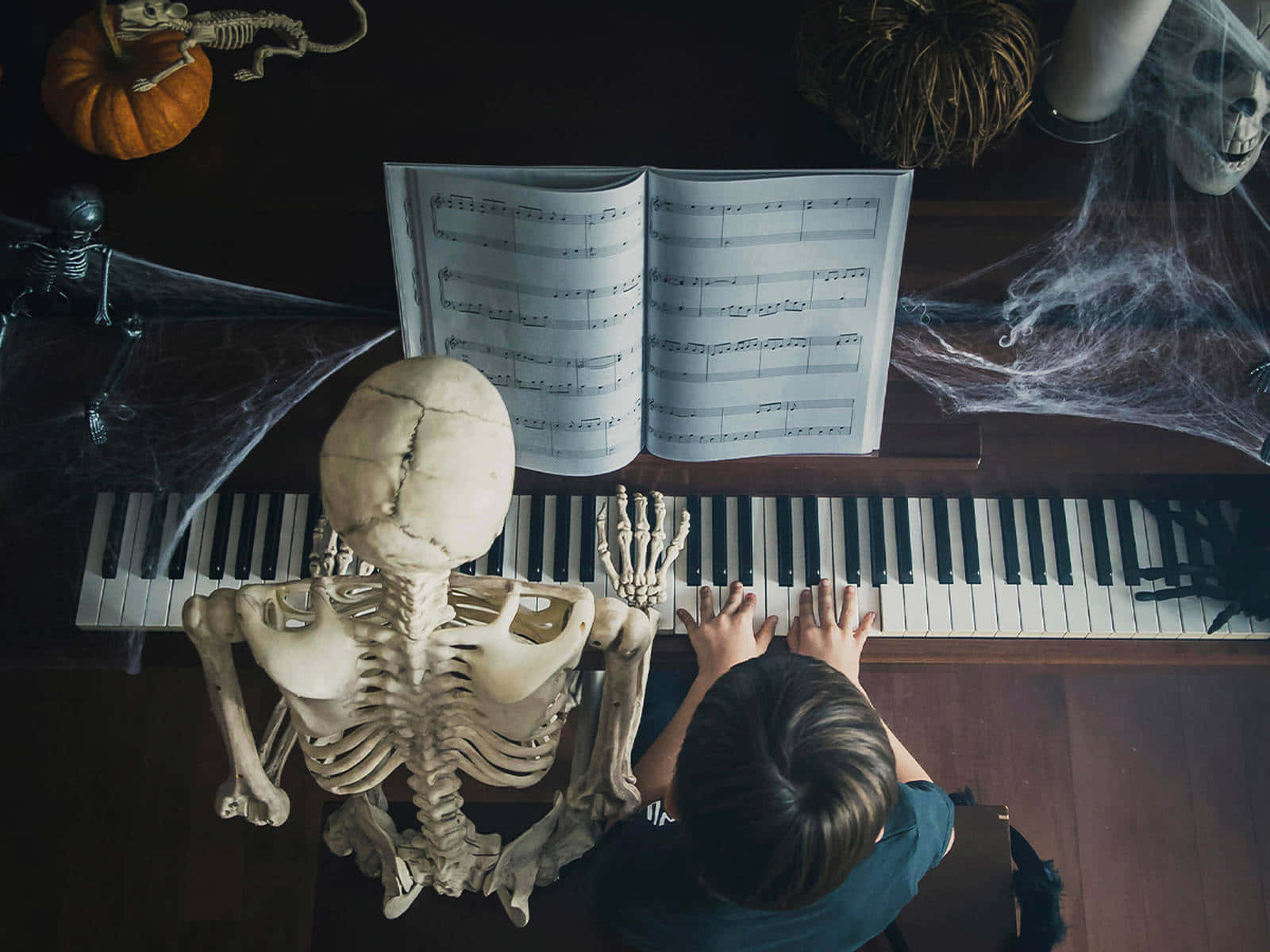 Halloween Music 1600 x 1200 wallpaper, child, piano, HD Desktop Wallpaper
