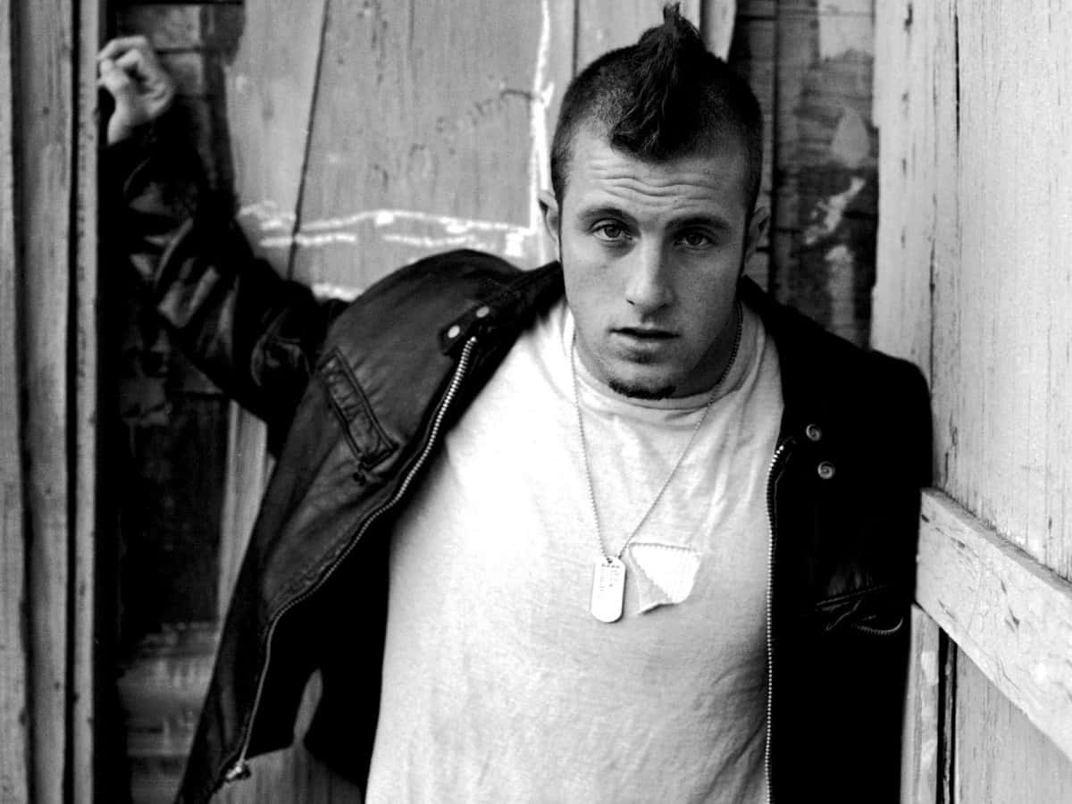 Scott Caan, mohawk, leather jacket, SD Desktop Wallpaper