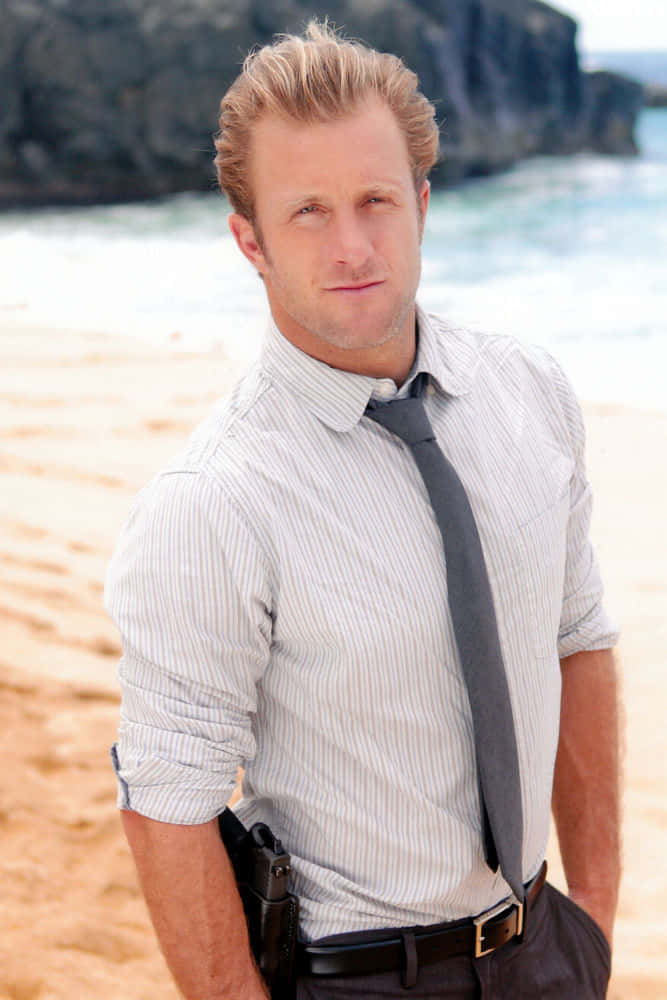 Scott Caan, striped shirt, tie, SD Phone Wallpaper