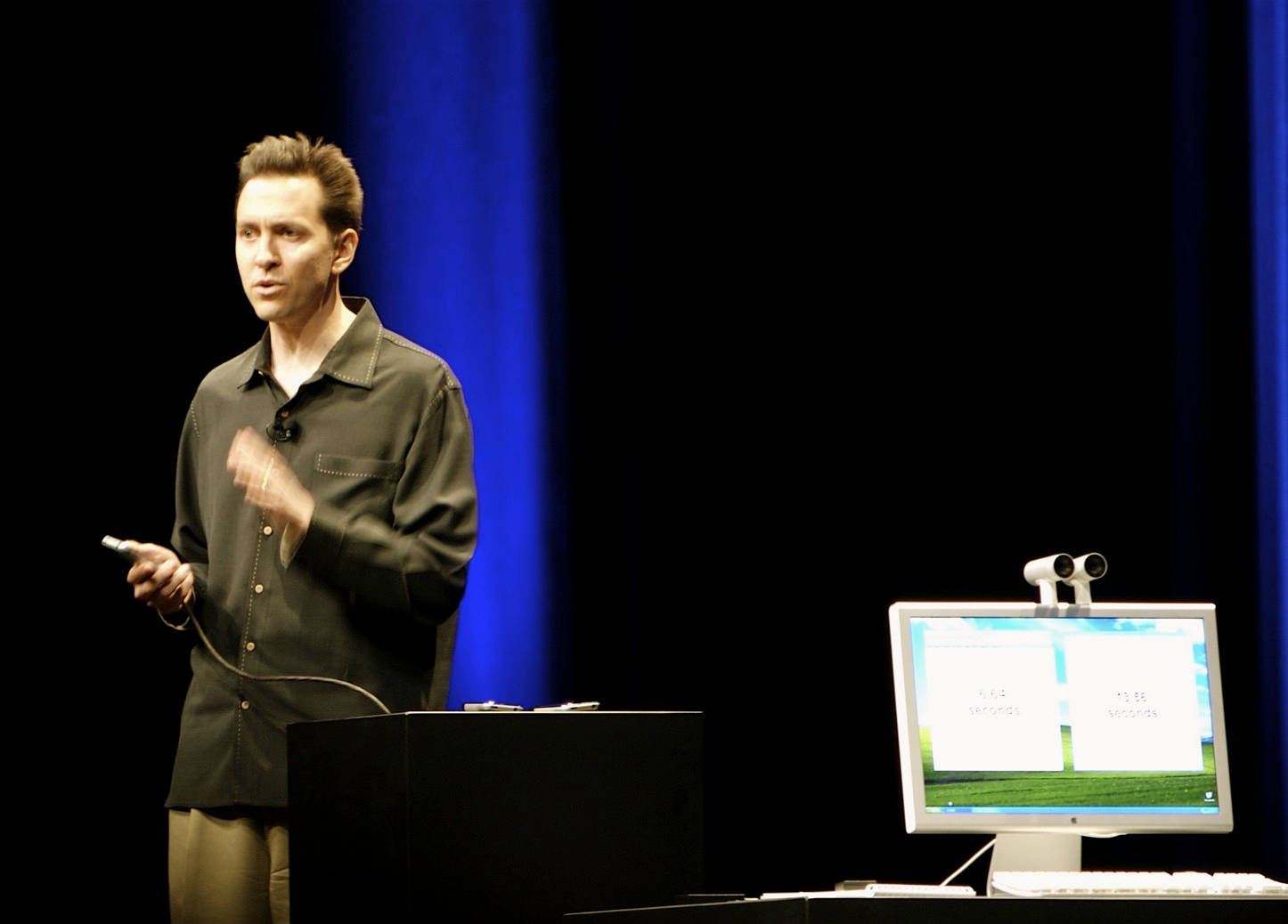 Scott Forstall, stage, computer, HD Desktop Wallpaper