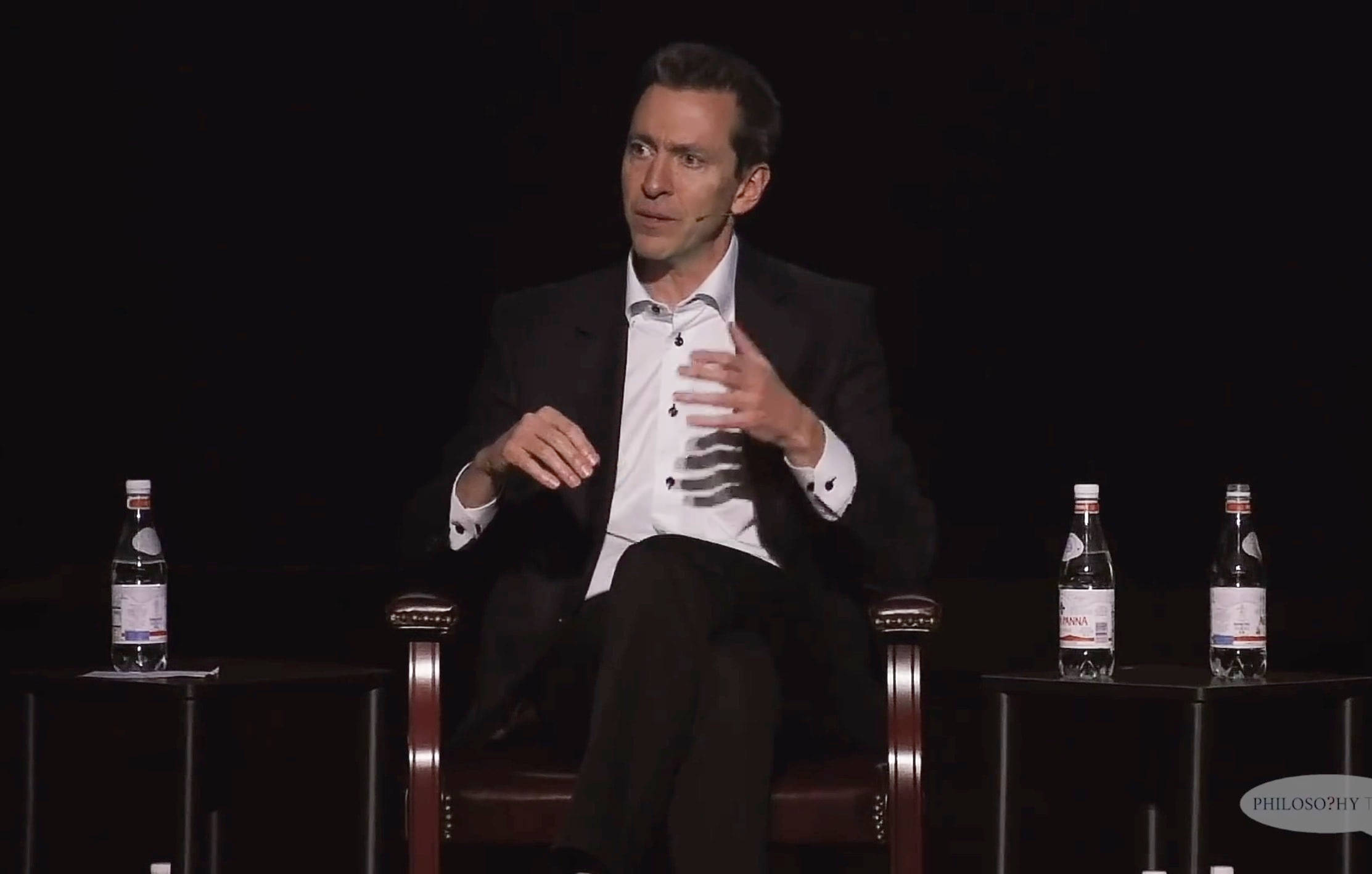 Scott Forstall, dark suit, dimly lit stage, Full HD Desktop Wallpaper