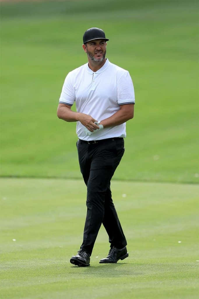 Scott Piercy, golf glove, white shirt, SD Phone Wallpaper