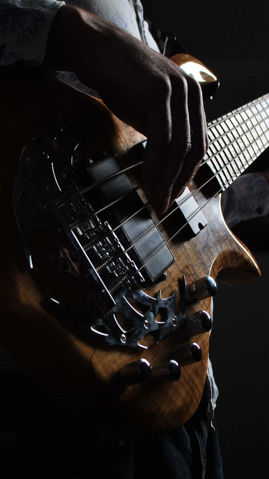 sunburst bass guitar, dramatic studio lighting, deep shadows, HD Phone Wallpaper
