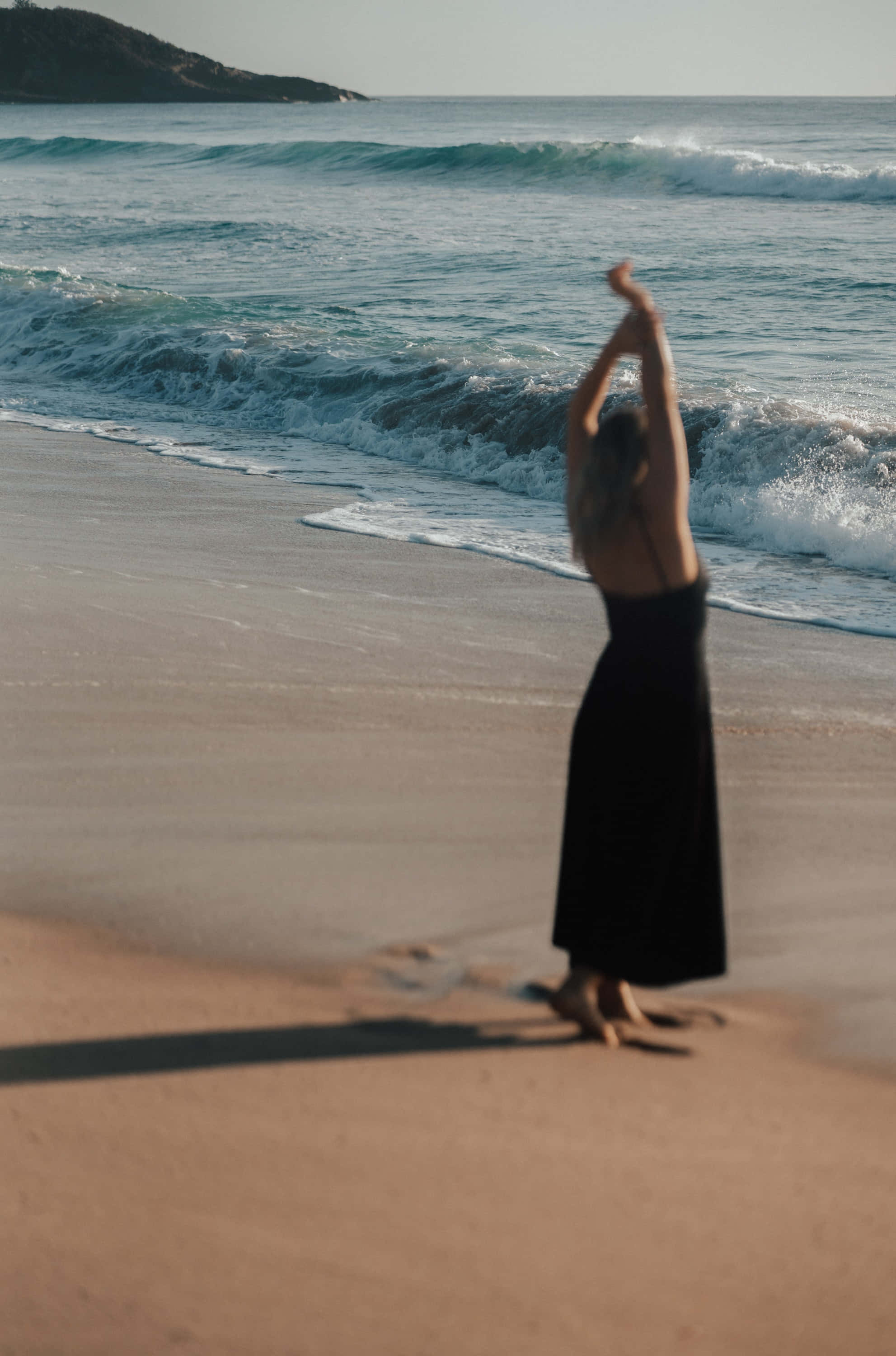 sea breeze 1983, sandy beach, ocean, 2K Phone Wallpaper