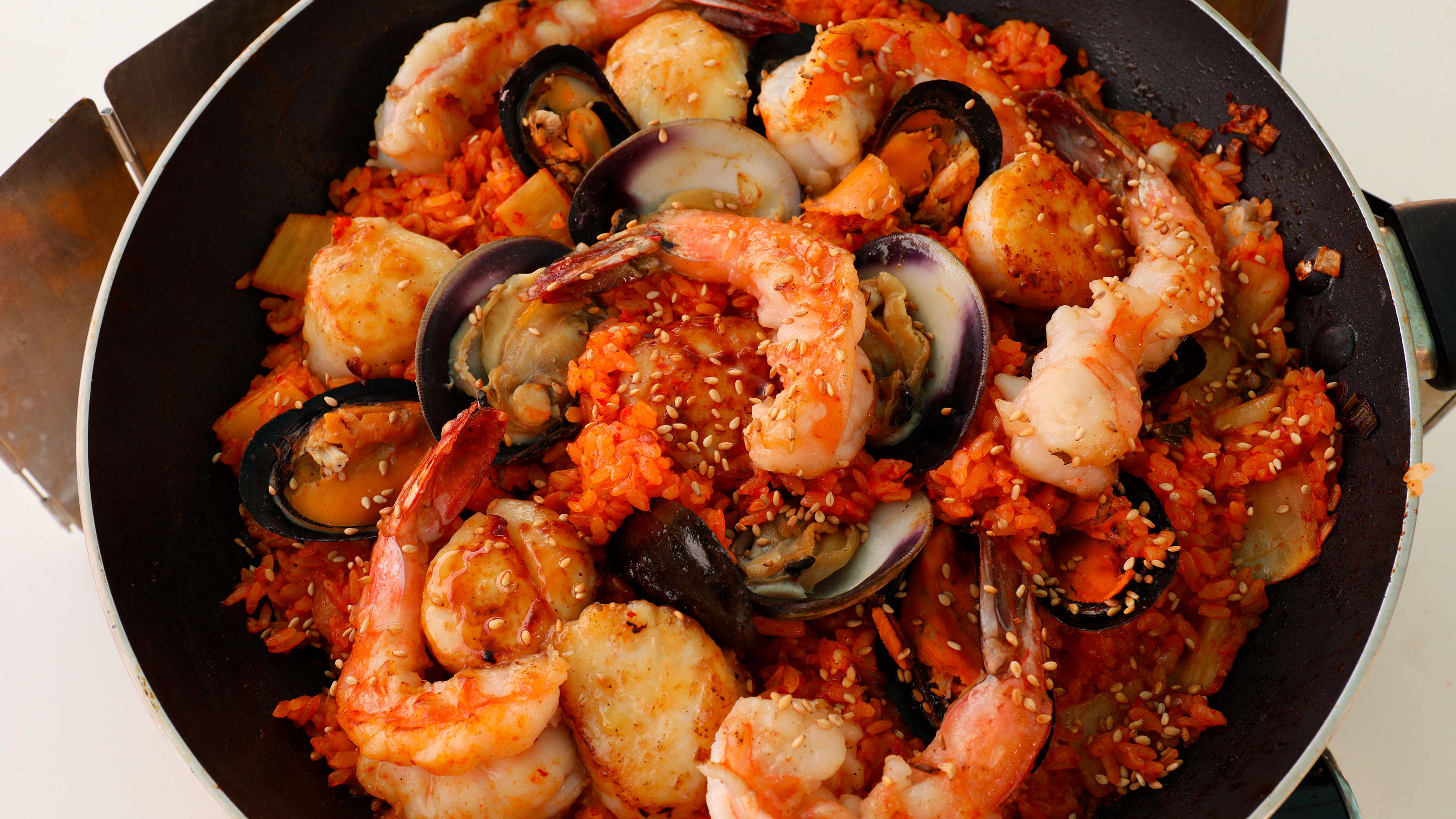 Seafood Shrimp With Kimchi, shrimp, mussels, 2K Desktop Wallpaper