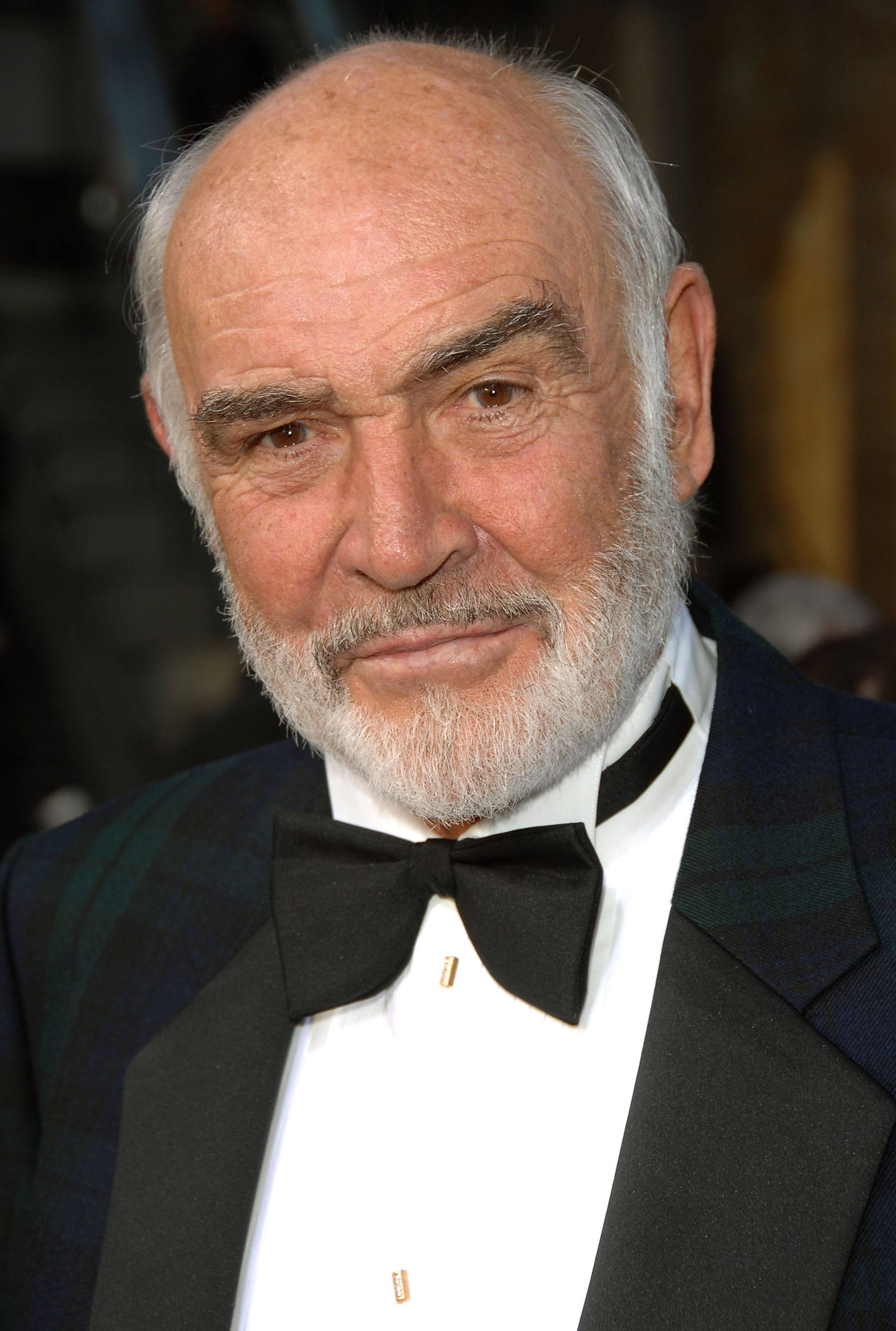 Sean Connery, black bow tie, plaid tuxedo jacket, 2K Phone Wallpaper