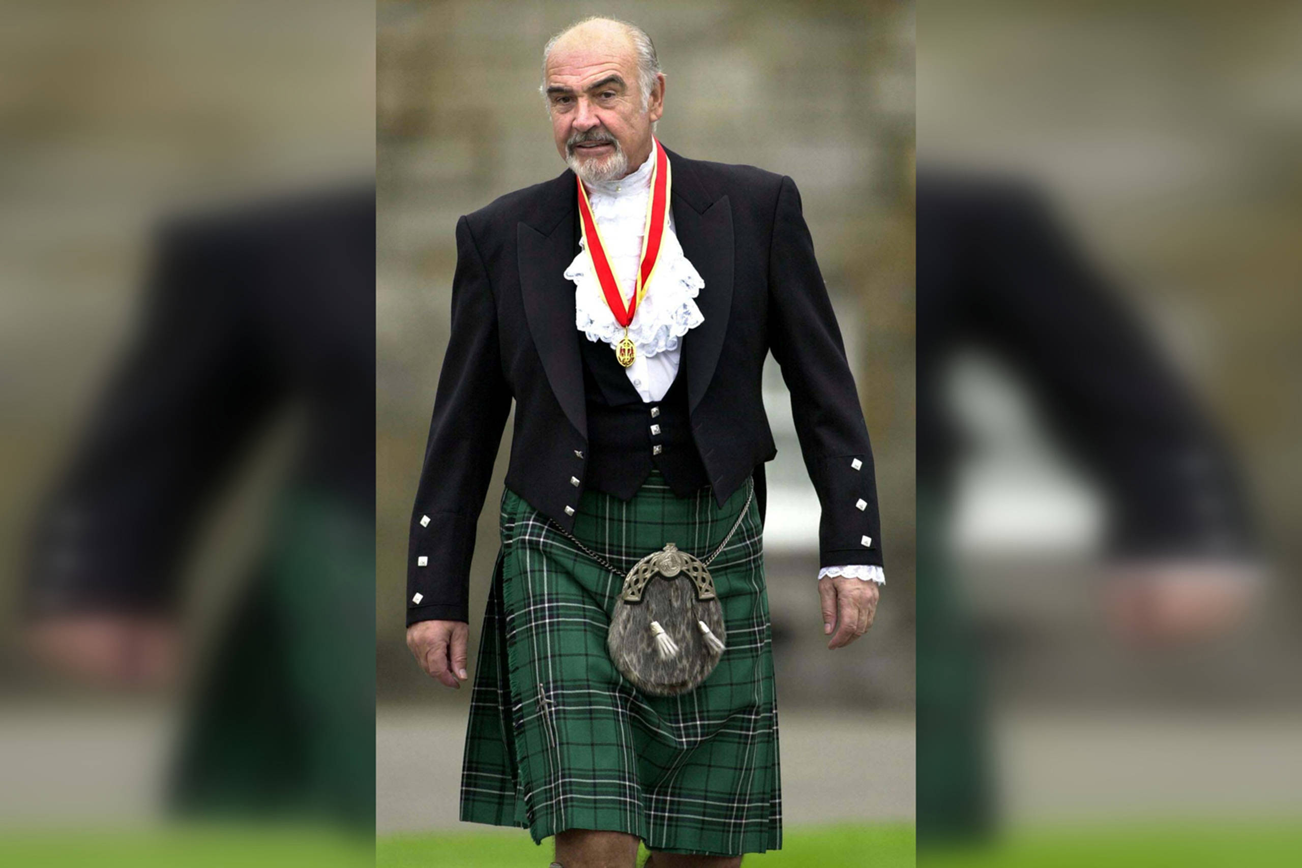 Sean Connery, green tartan kilt, formal jacket, 2K Desktop Wallpaper