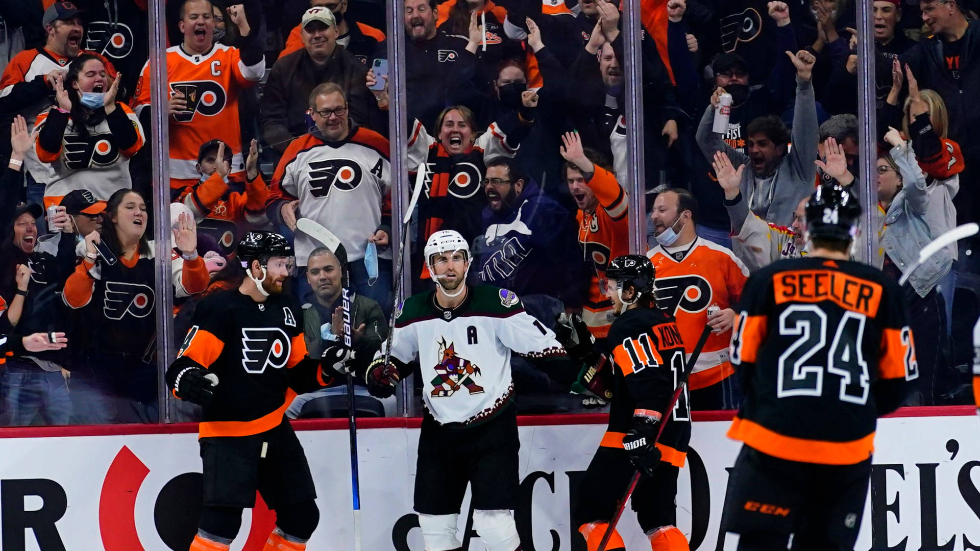 Sean Couturier, black and orange jerseys, goal, Full HD Desktop Wallpaper