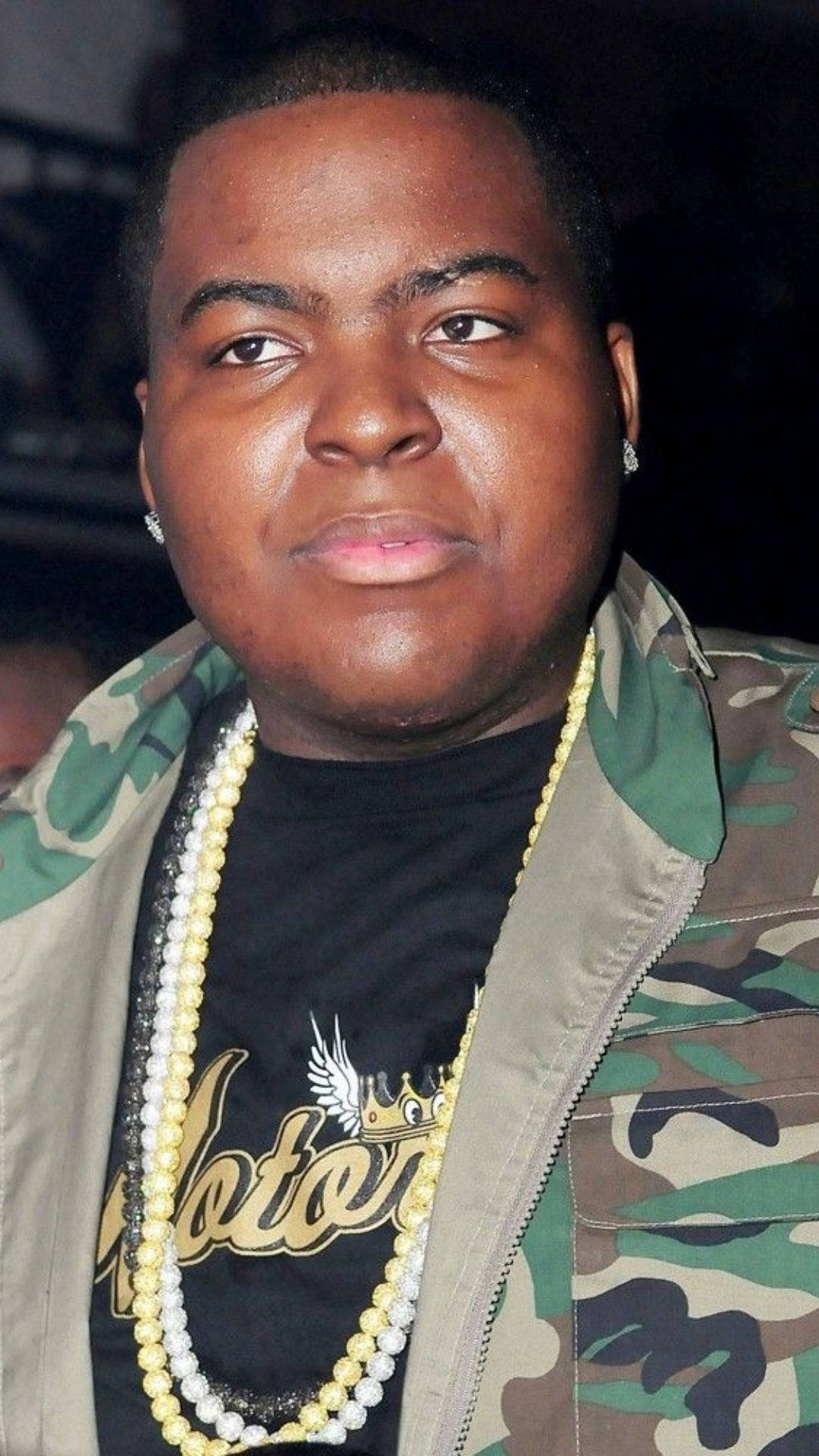Sean Kingston, camouflage jacket, beaded necklaces, Full HD Phone Wallpaper