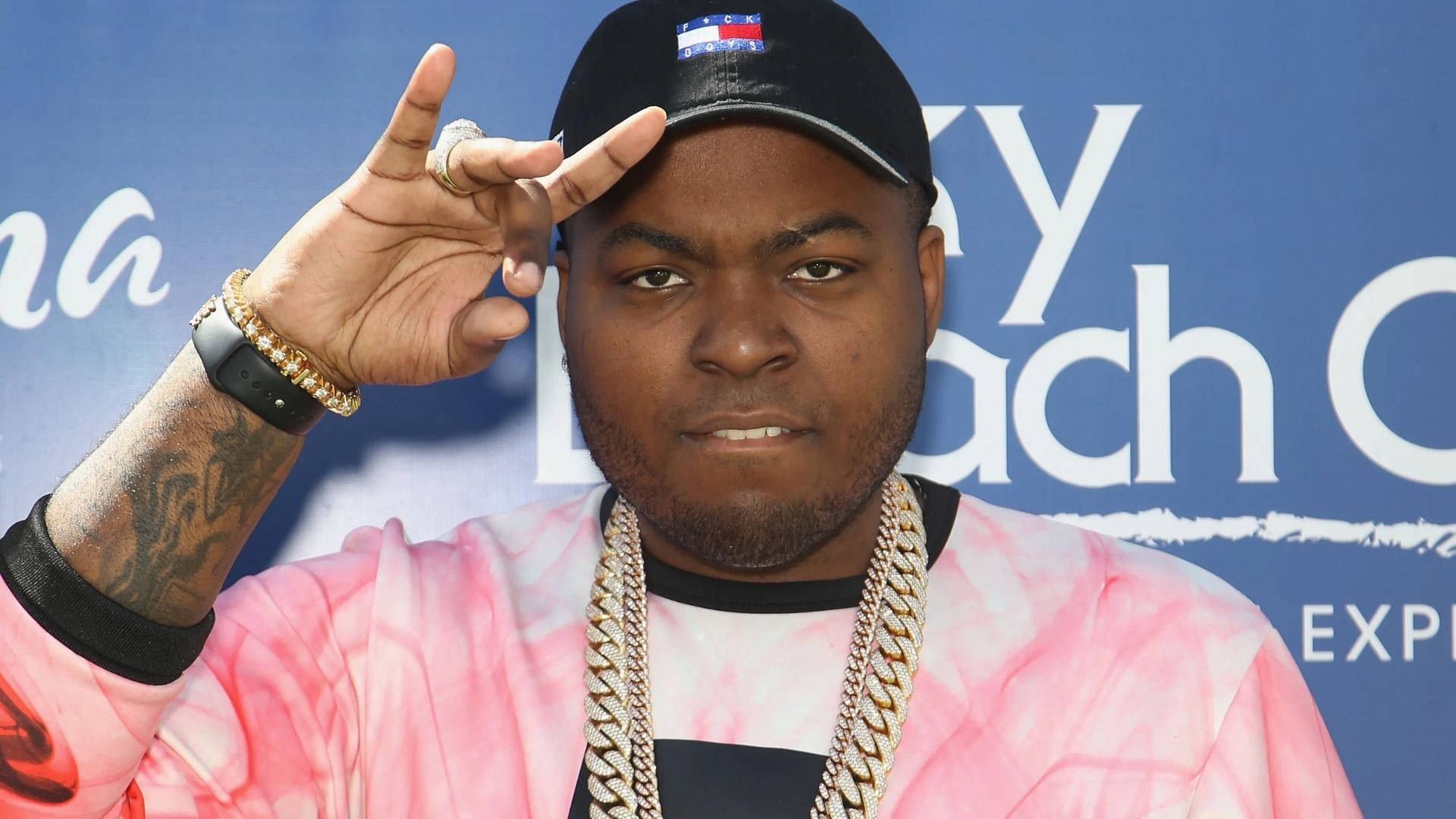 Sean Kingston, pink tie-dye shirt, black cap, Full HD Desktop Wallpaper
