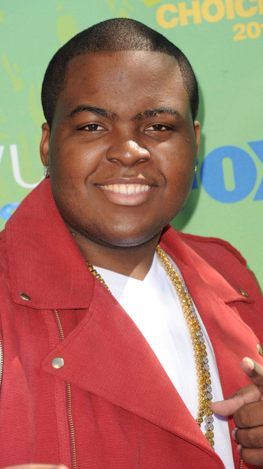 Sean Kingston, red jacket, gold chain, Full HD Phone Wallpaper