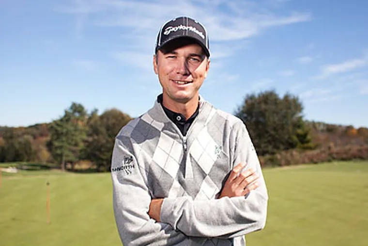 Sean O'hair, gray argyle sweater, cap, SD Desktop Wallpaper