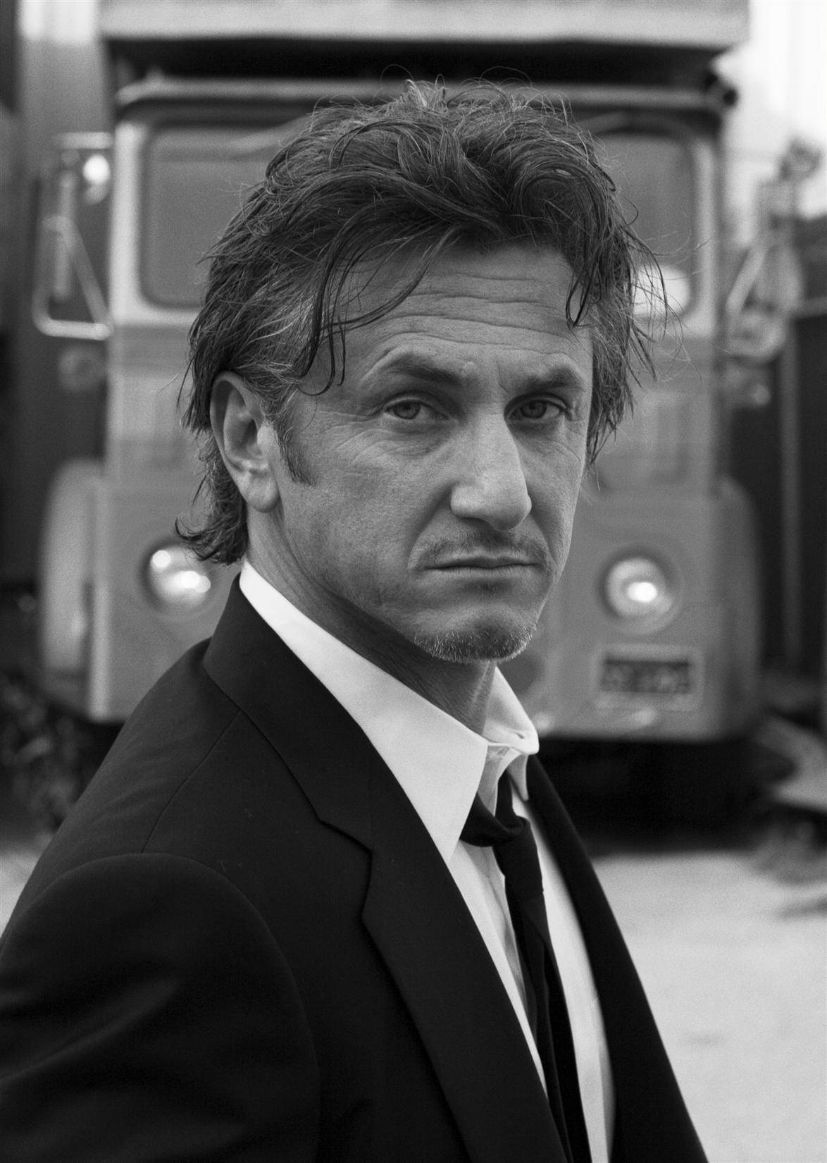 Sean Penn, black and white portrait, suit, HD Phone Wallpaper