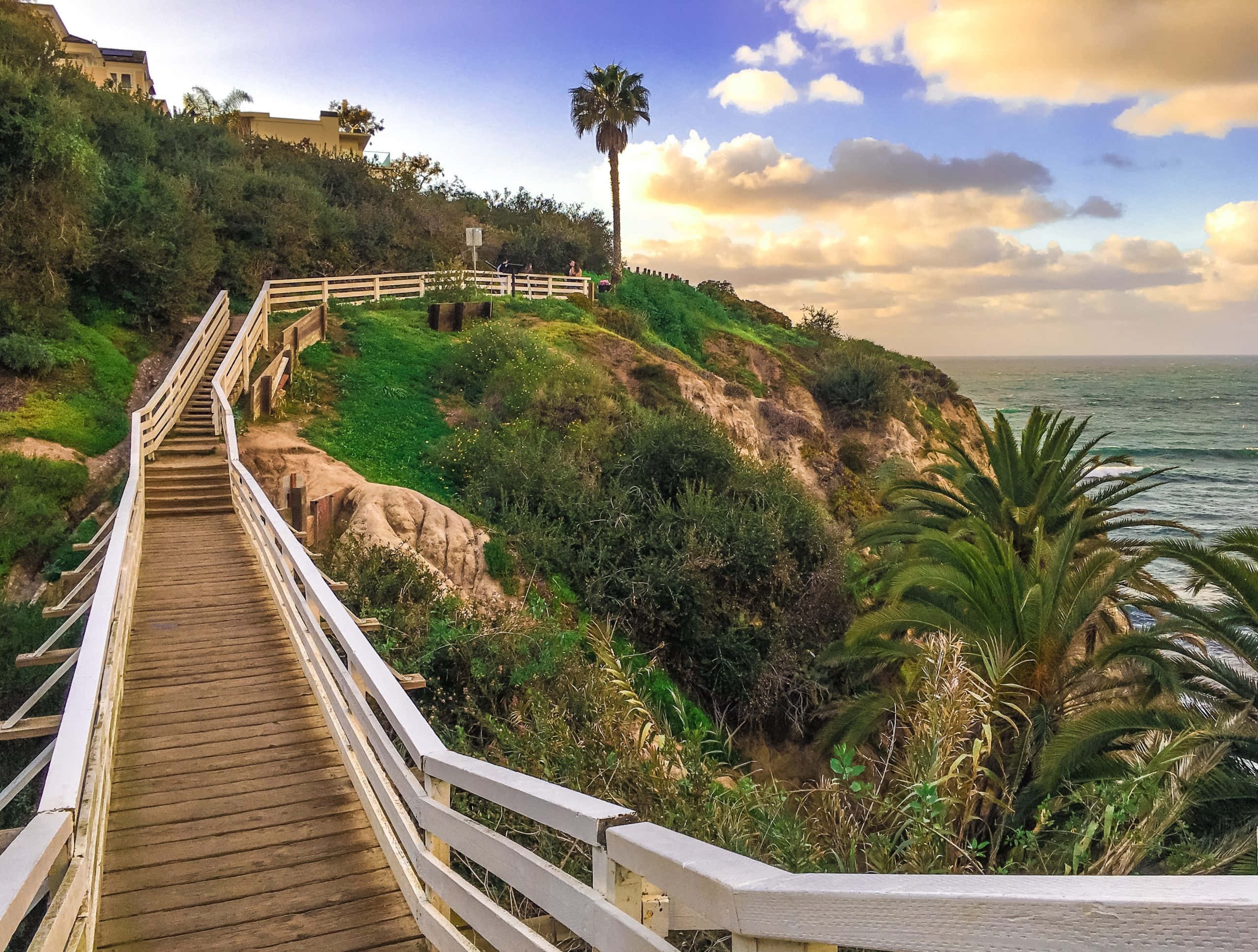 Seaside, wooden boardwalk, cliffside, 2K Desktop Wallpaper
